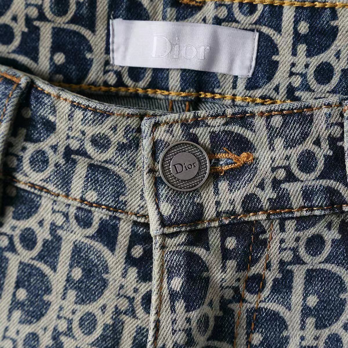 <p>DIOR&nbsp;丹宁水洗牛仔裤(D6921)</p>