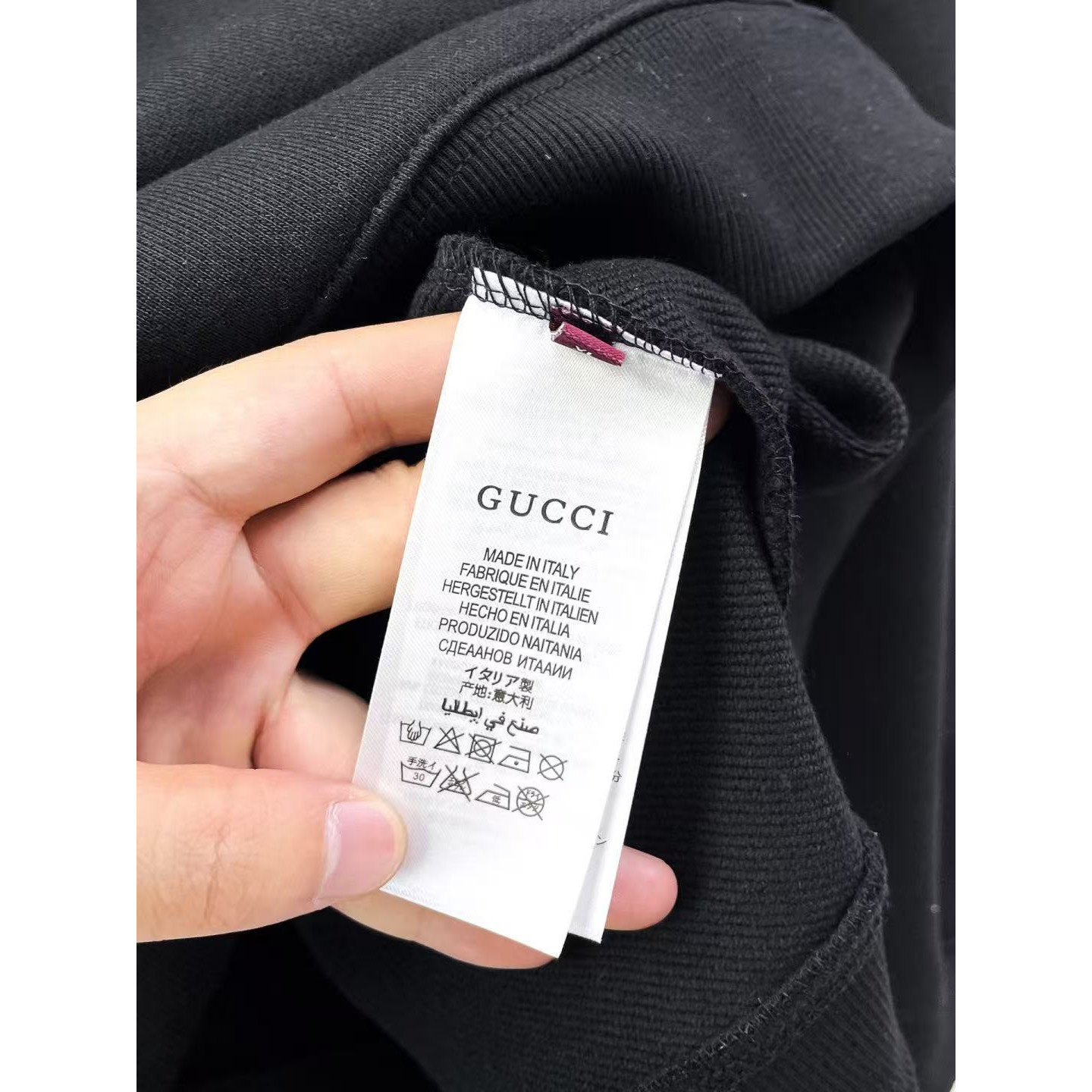<p>GUCCI 圆领卫衣(黑)</p>