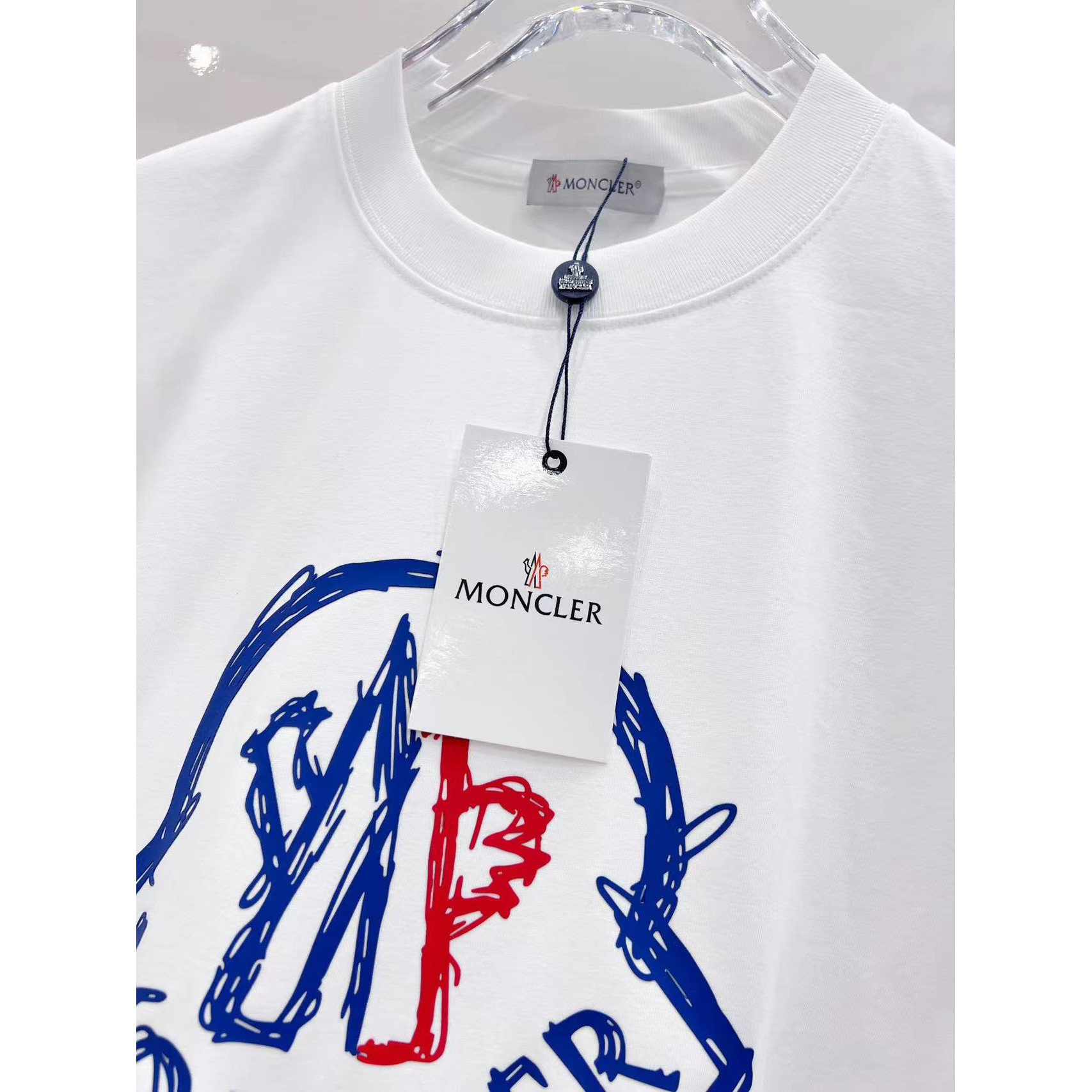 <p>Moncler 男士圆领短袖T恤(白)</p>