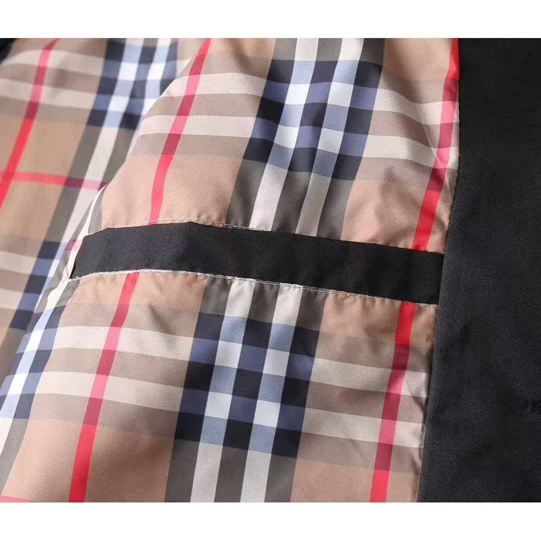 <p>BURBERRY 男士夹克外套(黑)</p>