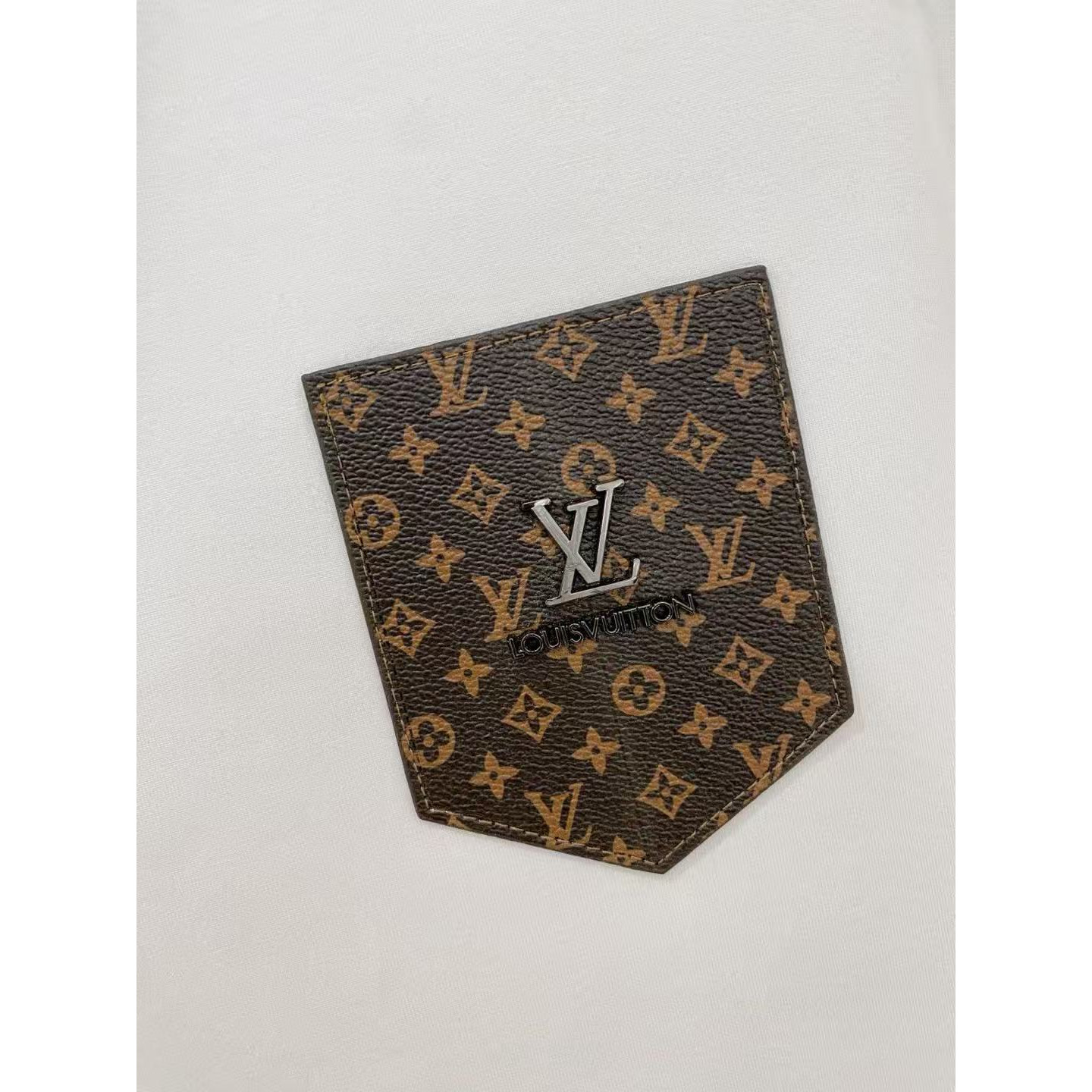 <p>LV 太空棉卫衣(白)</p>