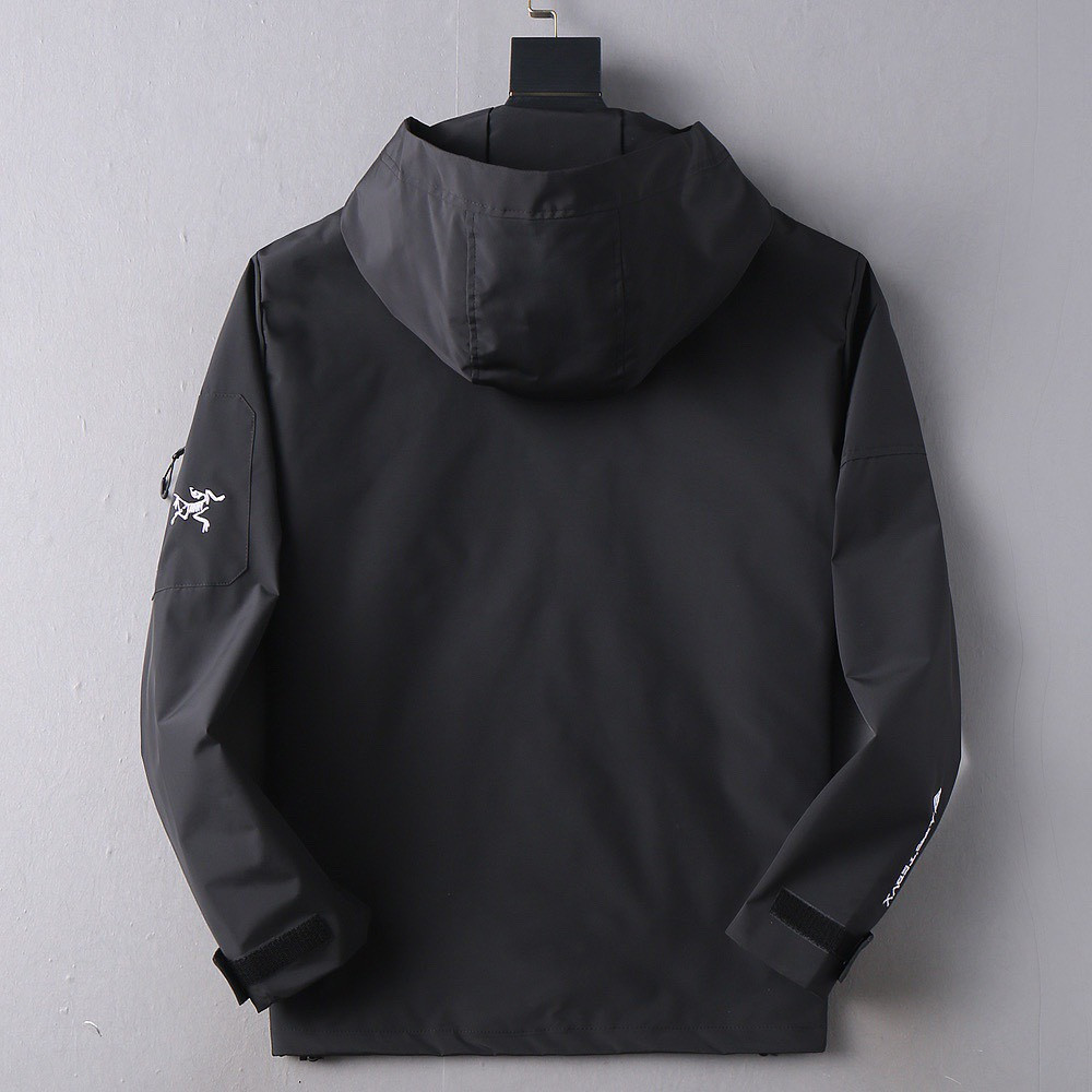 <p>Arc'teryx 新款男士夹克外套</p>