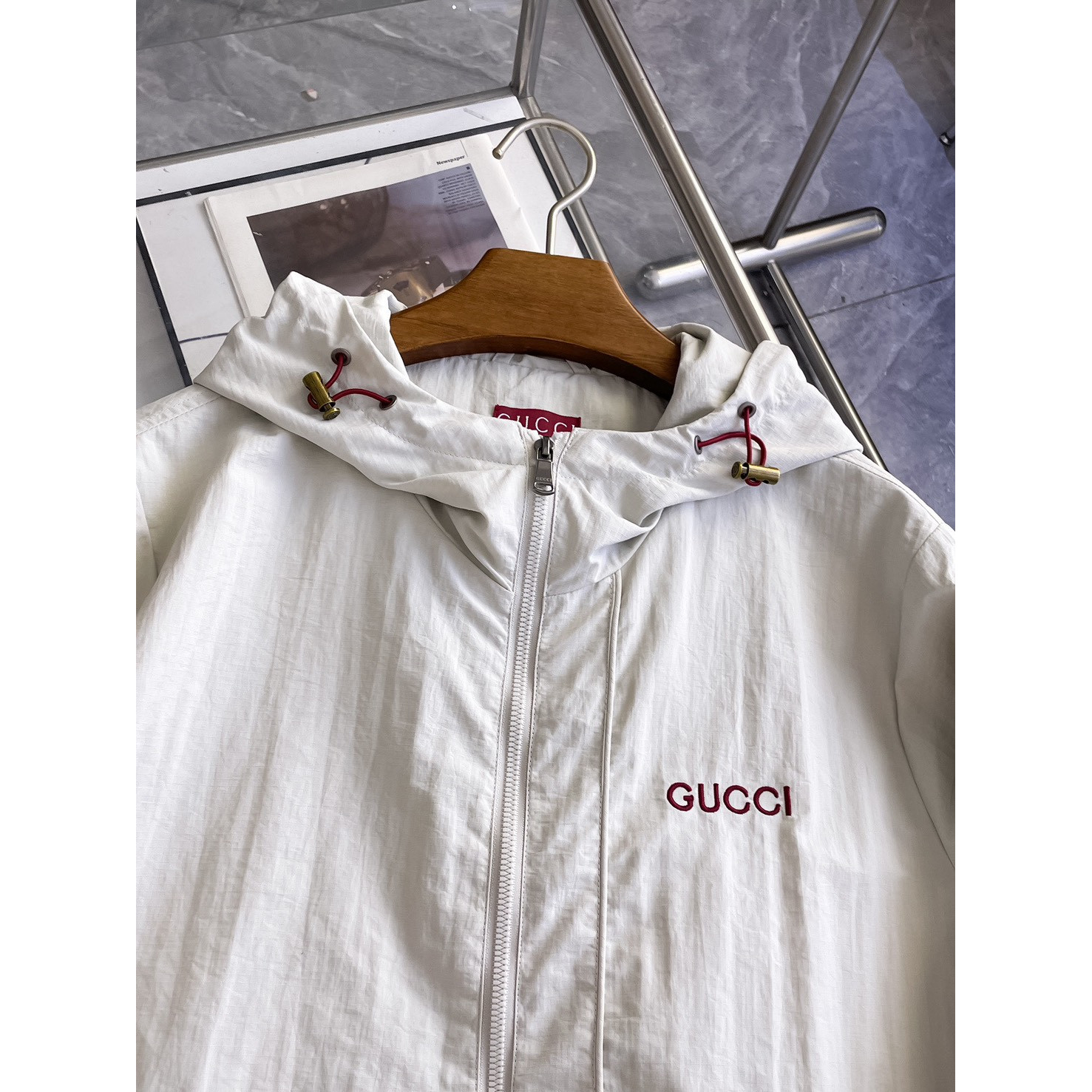 <p>GUCCI 男士夹克外套(白)</p>
