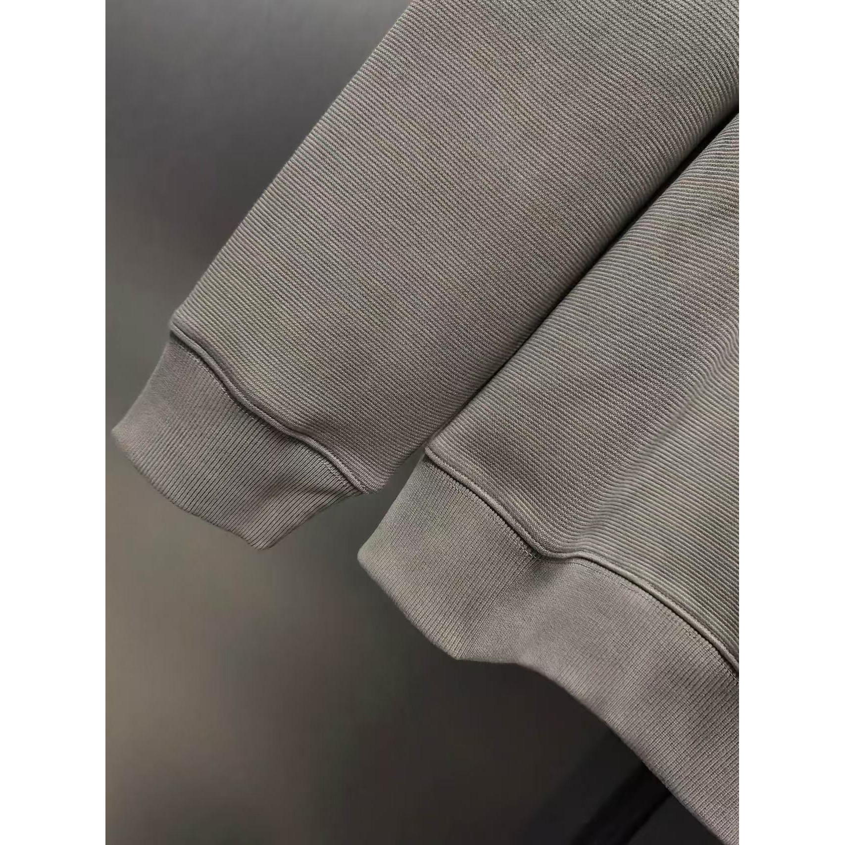 <p>Arc'teryx 新款卫衣(卡其)</p>