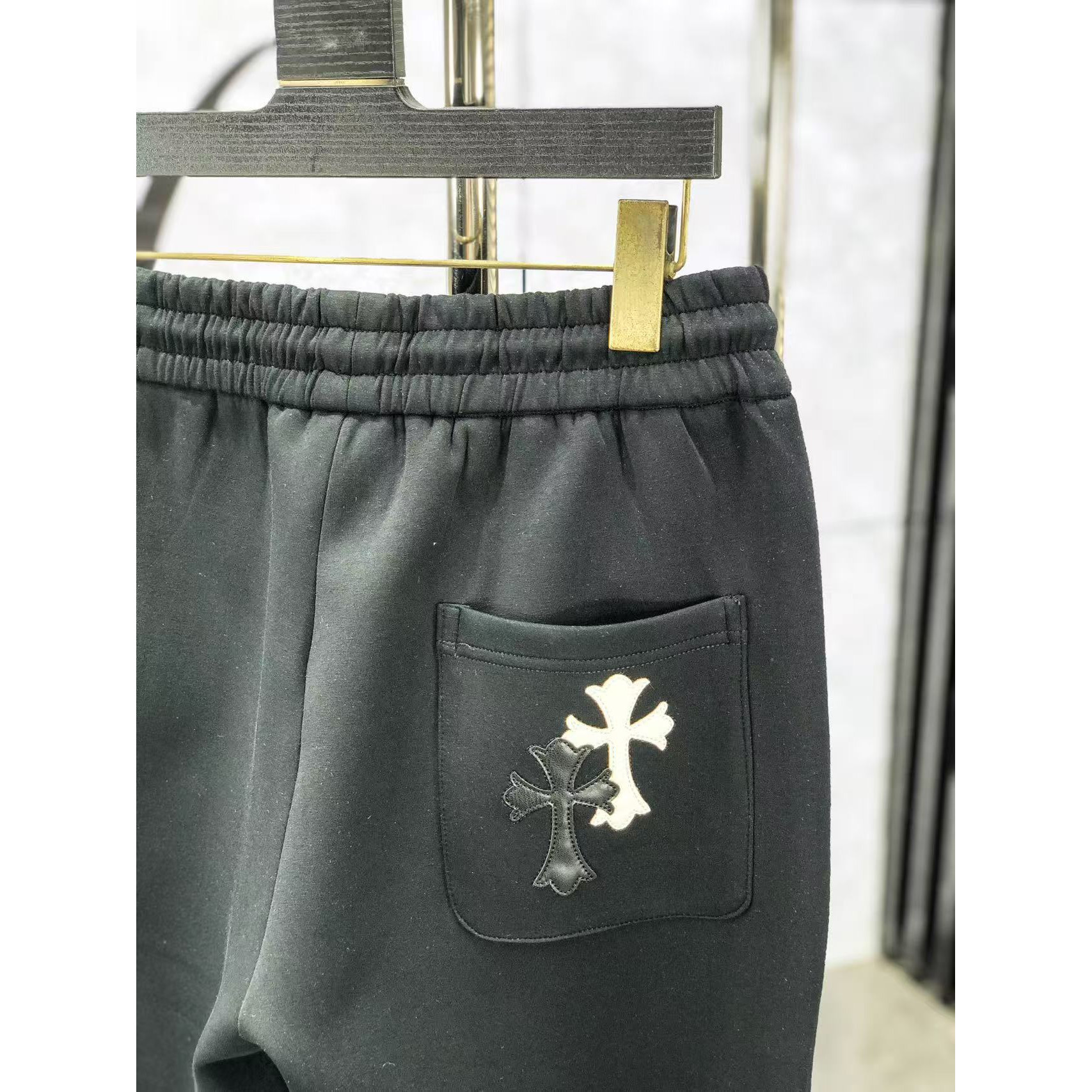 <p>CHROME HEARTS 高品质时尚休闲裤(782963)</p>