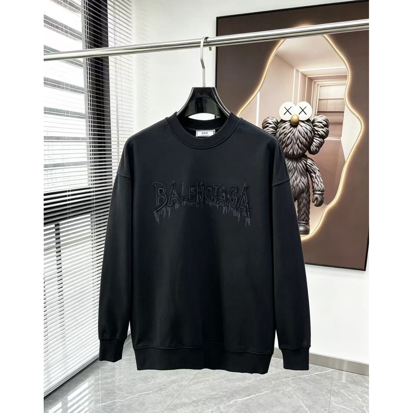 <p>Balenciaga 圓領長袖T恤(黑)</p>