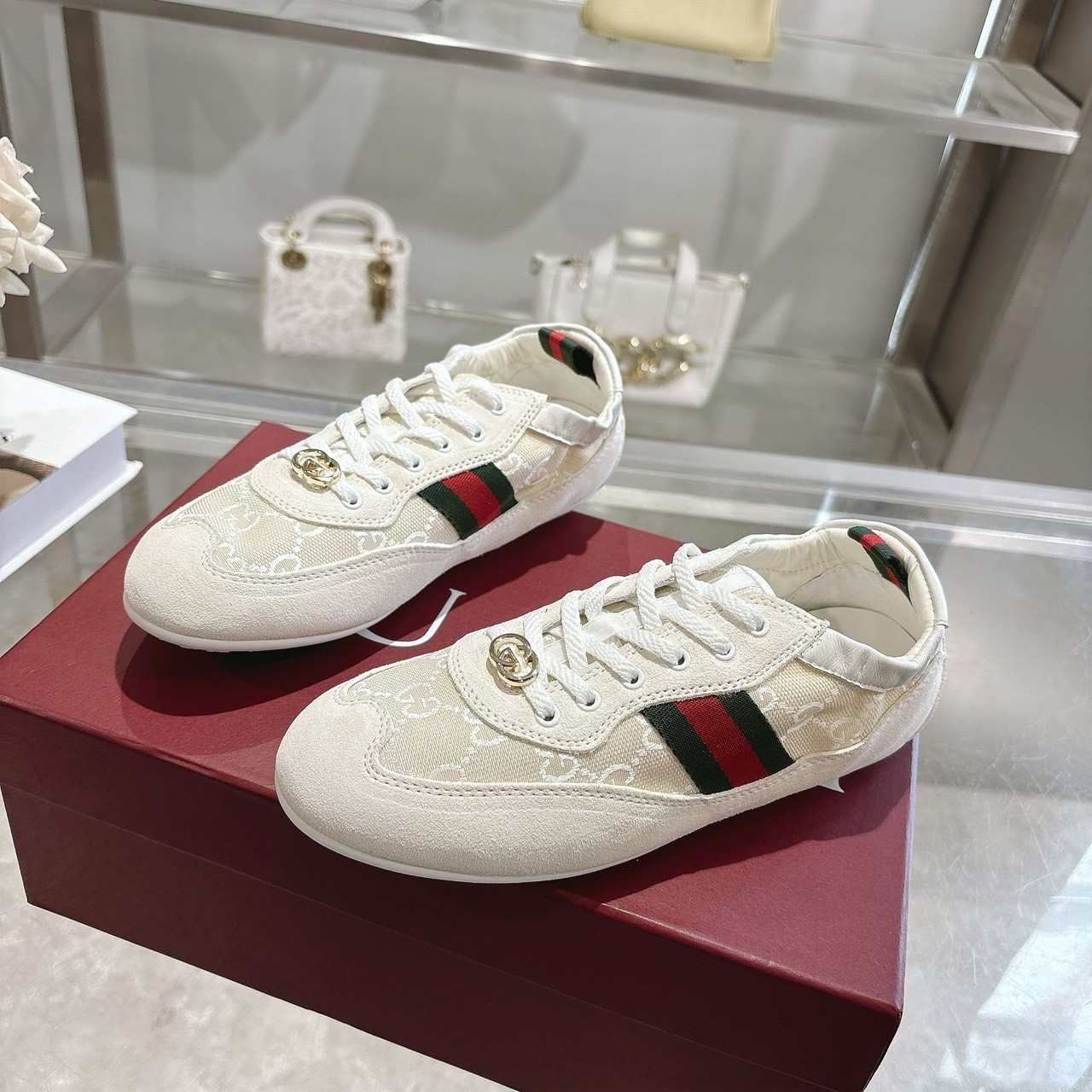 <p>GUCCI 橡筋鞋(白)</p>