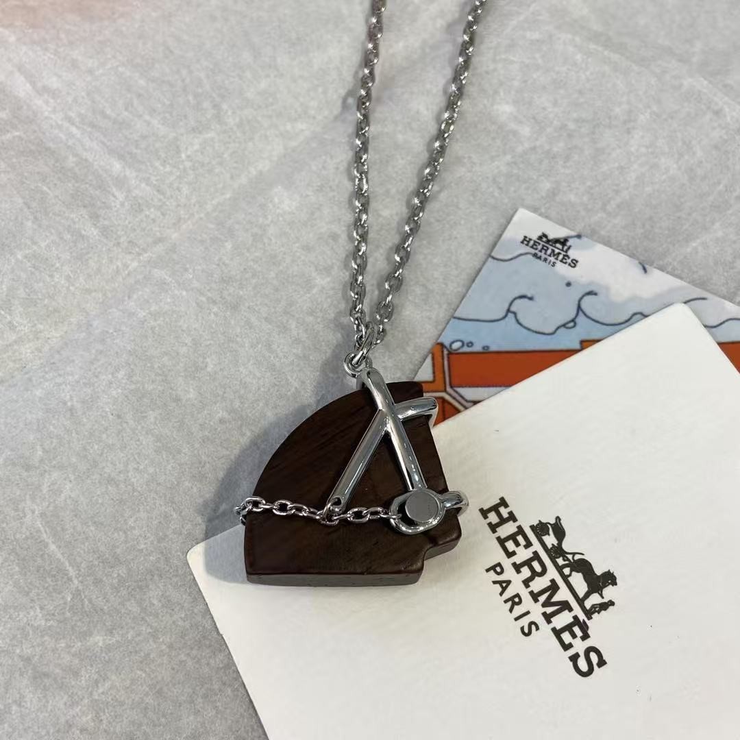 <p>HERMES 马头项链</p>