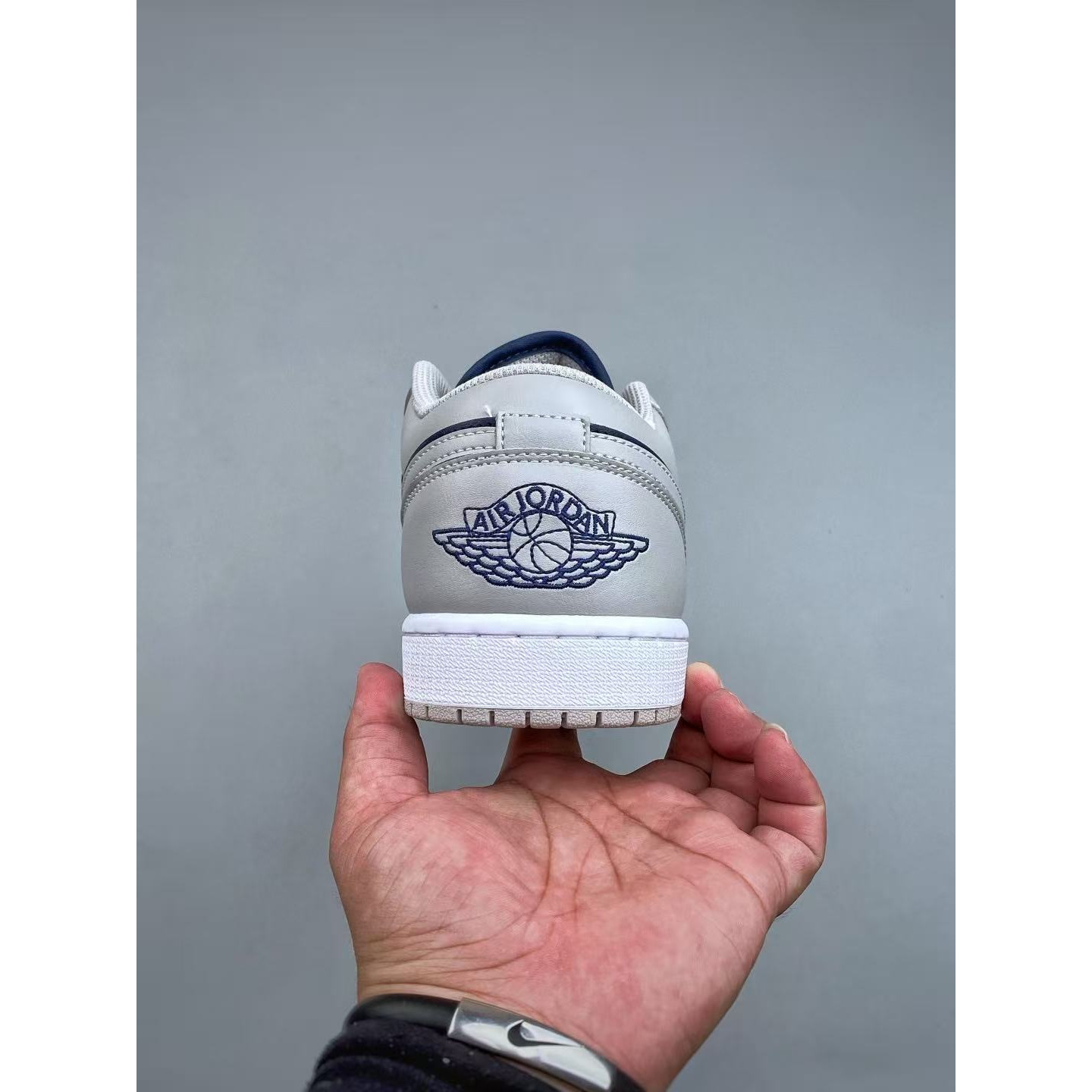 <p>K版 Nike AIR JORDAN 1LOW G &nbsp;AJ1 休闲板鞋</p>