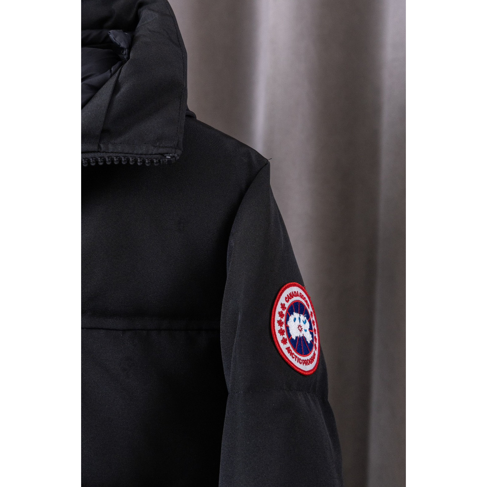 <p>Canada Goose 17款 Macmillan Parka 麦克米伦 系列男士派克羽绒服(黑色)</p>