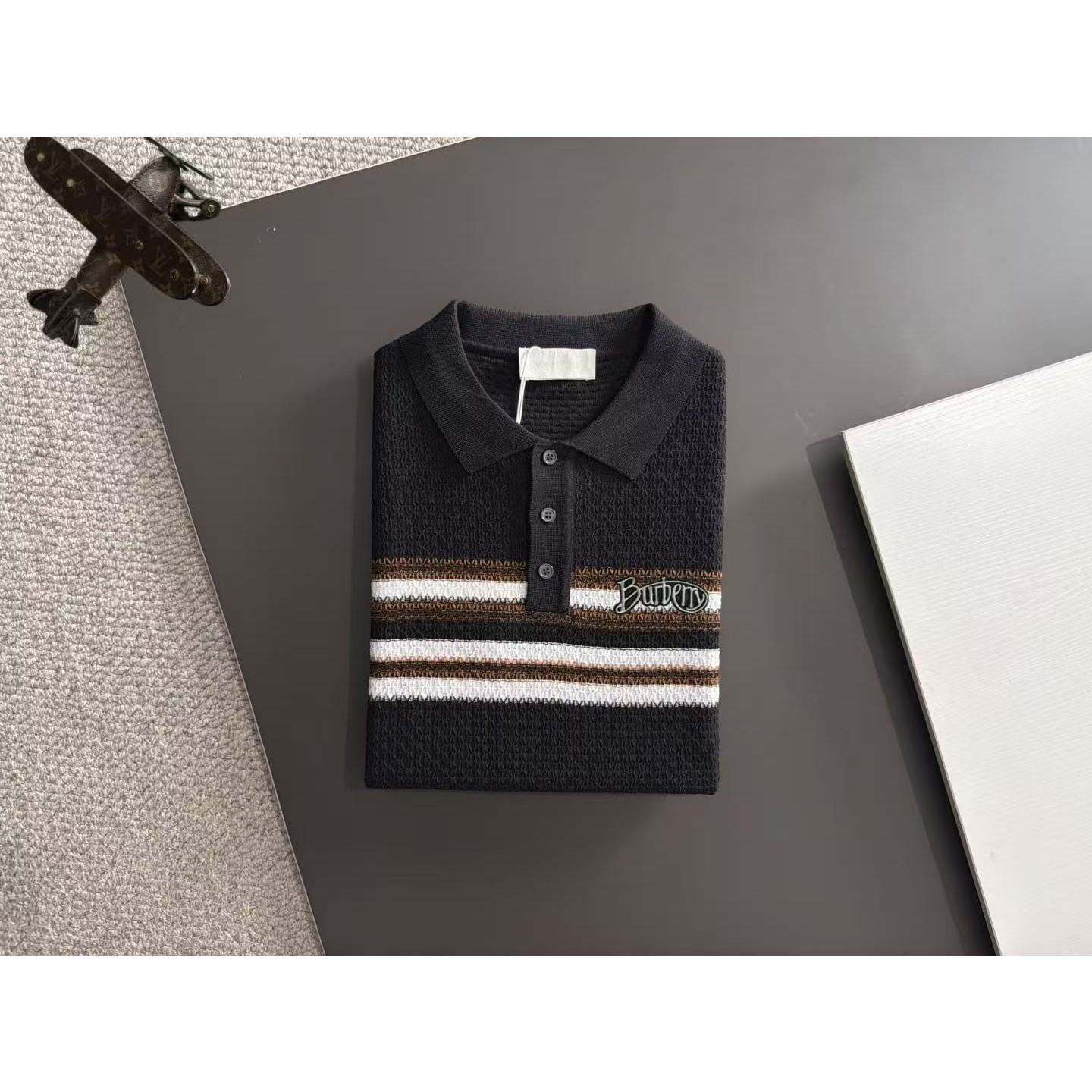 <p>BURBERRY&nbsp;男款短袖T恤(786899)</p>