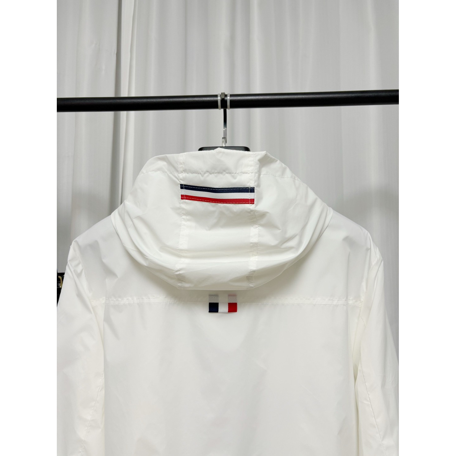 <p>Moncler 夹克外套</p>

<p>&nbsp;</p>