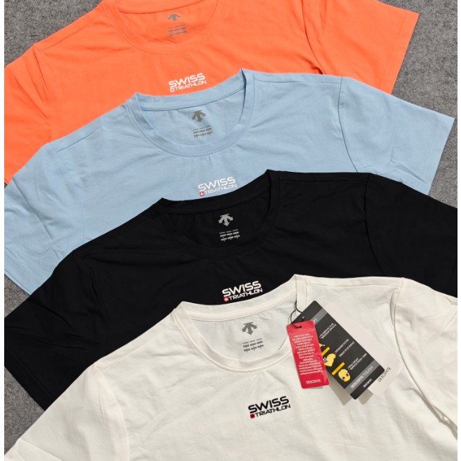 <p>DESCENTE 短袖T恤</p>