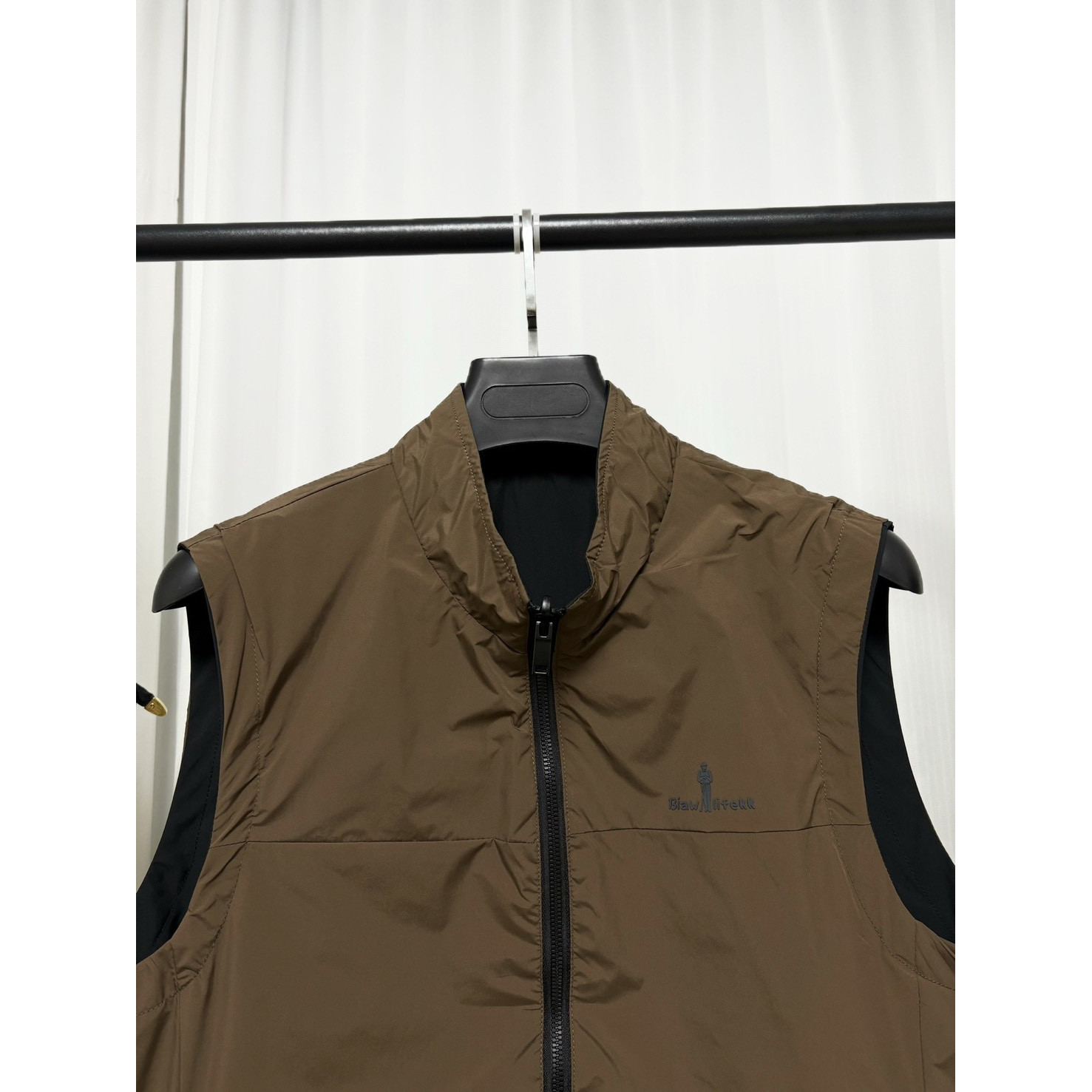 <p>Prada 双面马甲外套</p>
