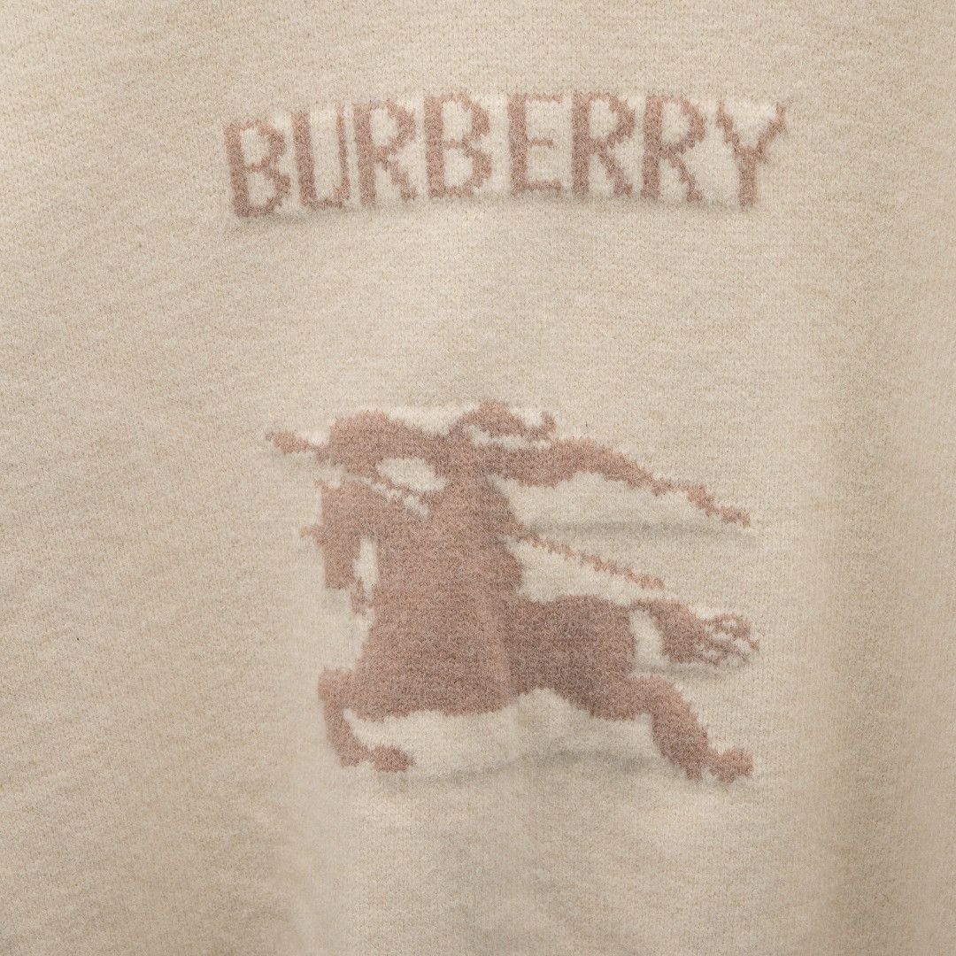 <p>BURBERRY&nbsp;战马 LOGO长袖毛衣(膚色)</p>