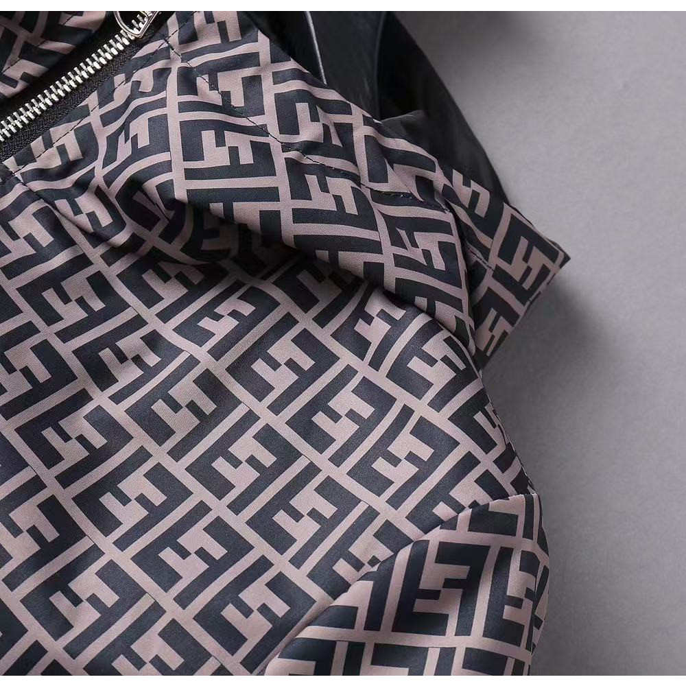 <p>FENDI 男士夹克外套(紫)</p>