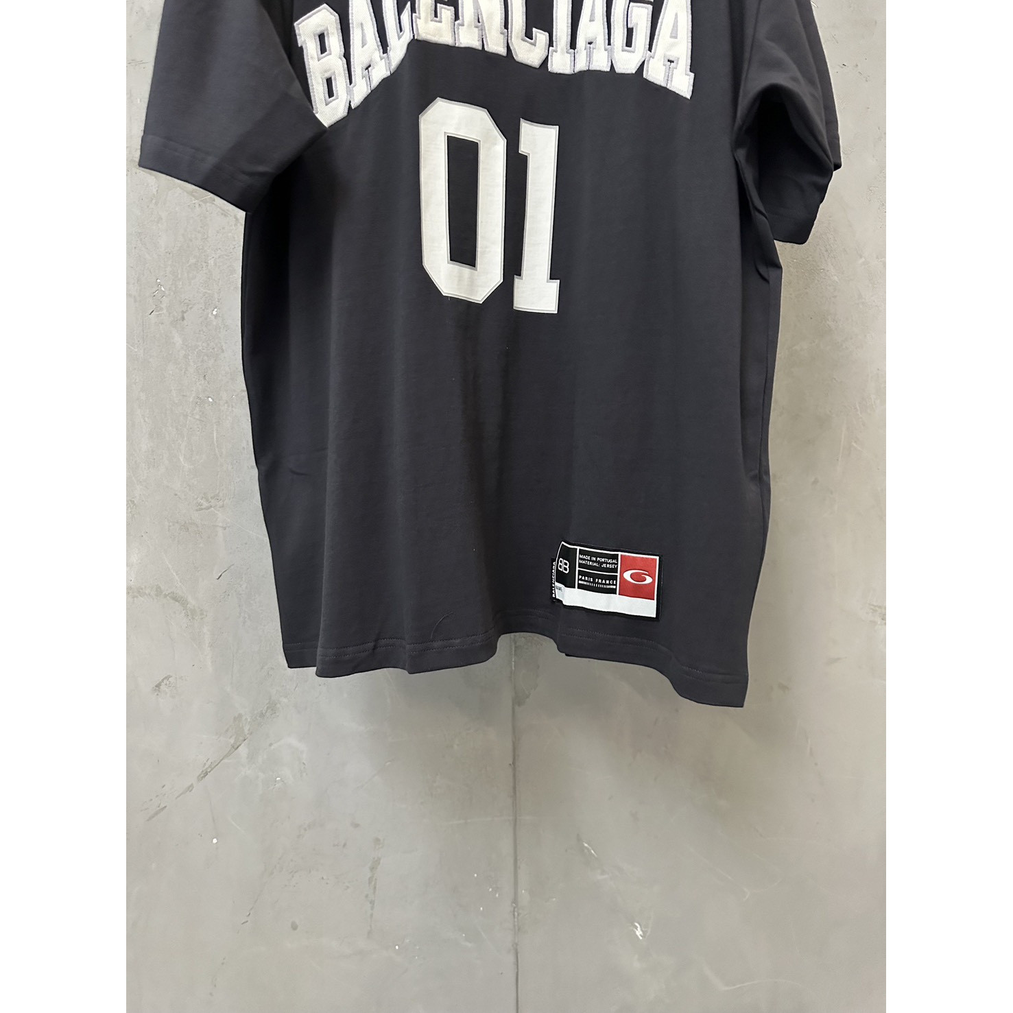 <p>Balenciaga 01号短袖球衣(黑)</p>