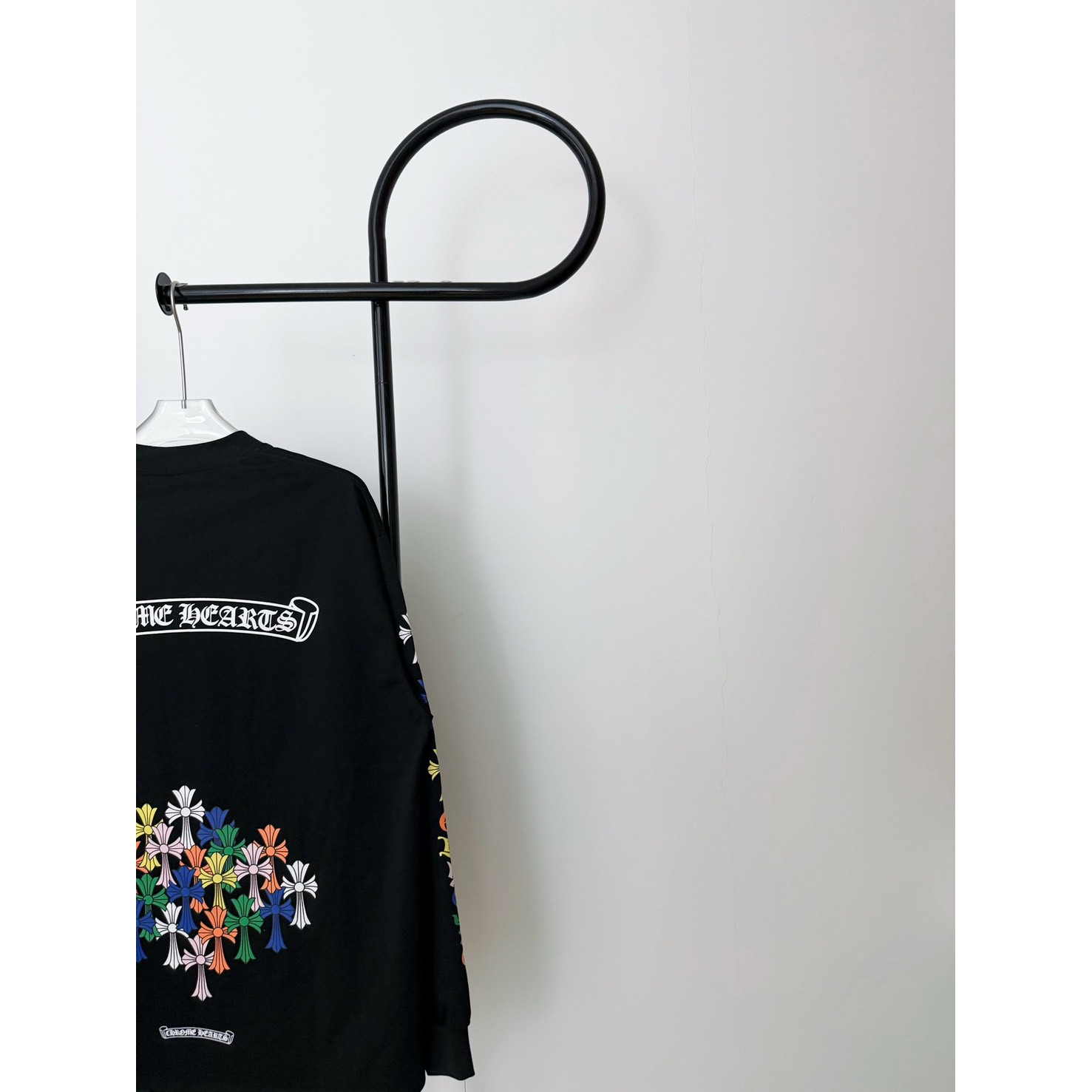 <p>Chrome Hearts 十字梵文圆领长T(HE273黑)</p>