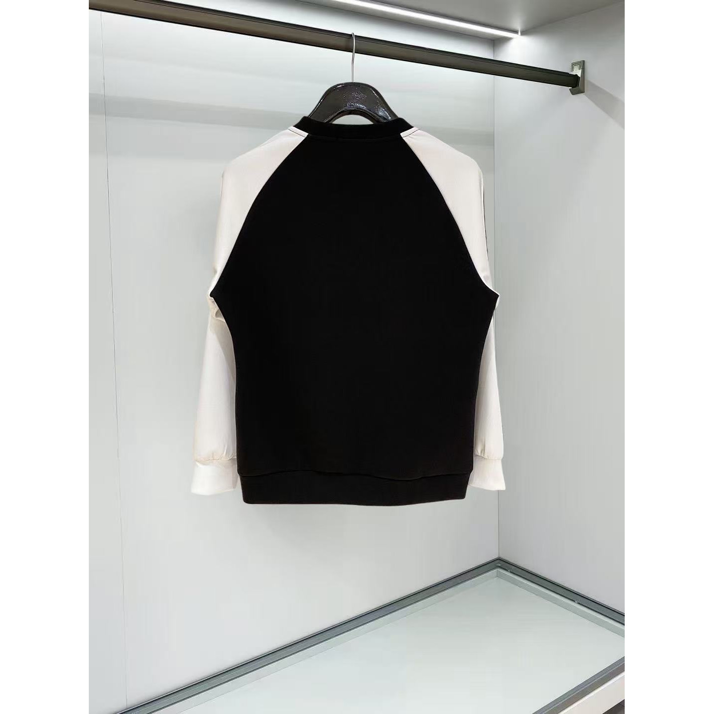 <p>PRADA 太空棉卫衣(782473)</p>