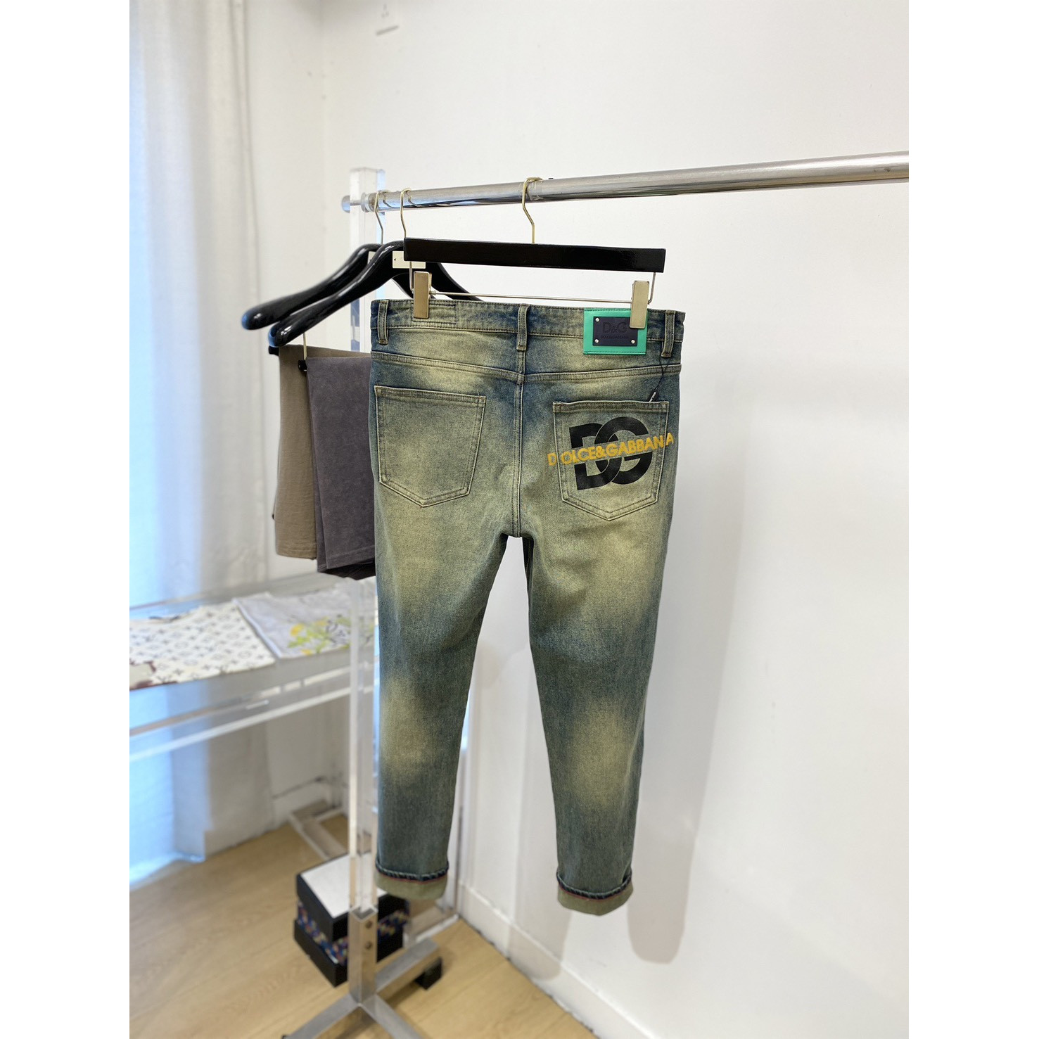 <p>D&amp;G&nbsp;休闲牛仔裤</p>