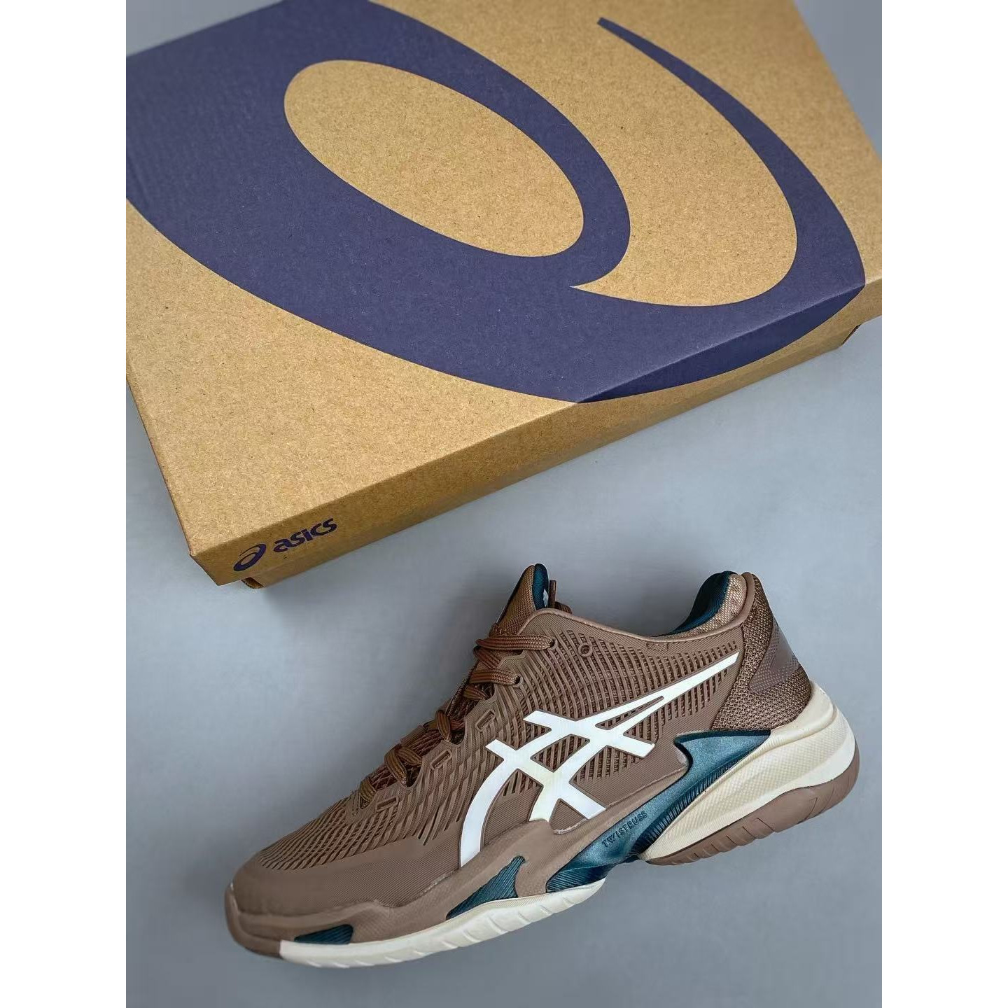 <p>Asics Court FF 3 专业网球鞋</p>