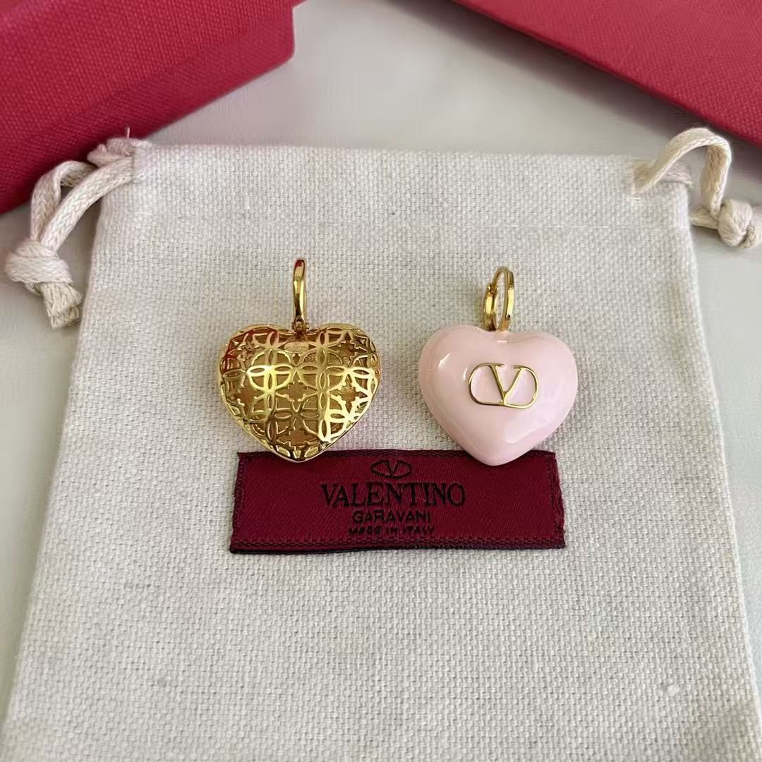 <p>Valentino 耳环</p>