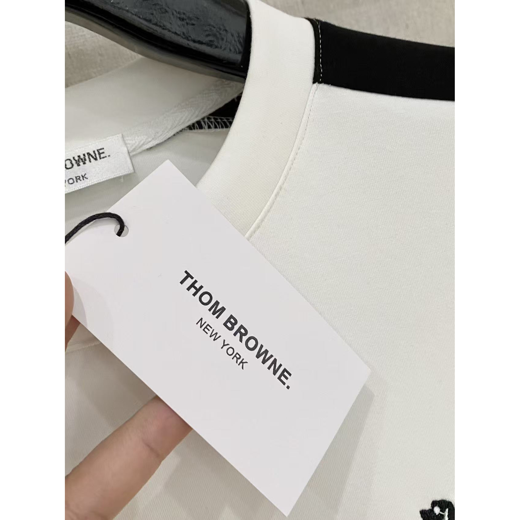 <p>Thom Browne 太空棉卫衣(白)</p>