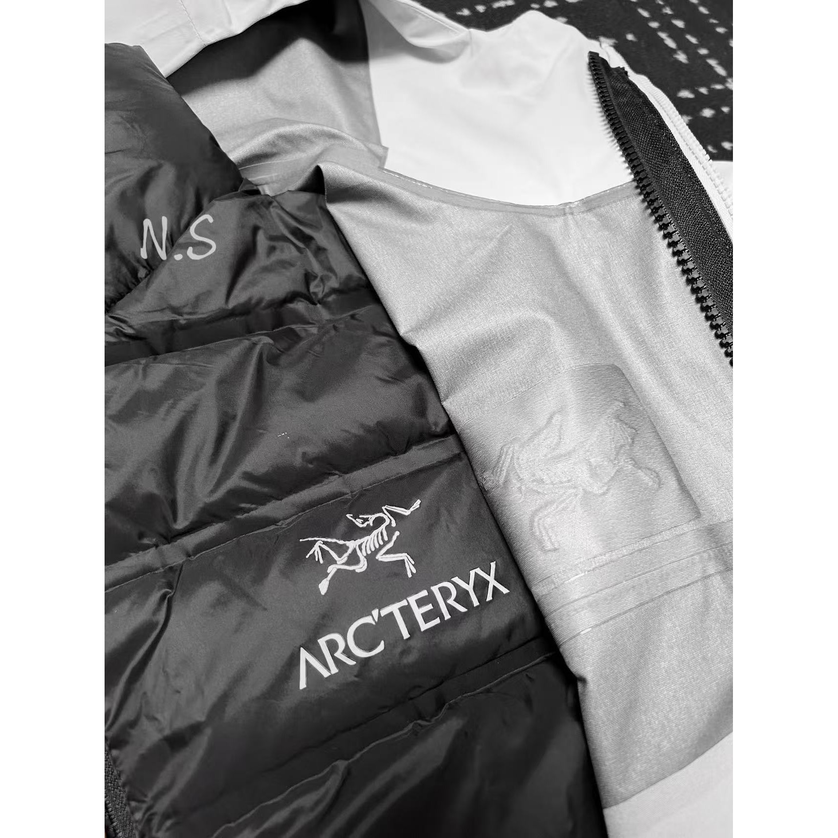 <p>Arc'teryx SL硬壳冲锋衣(隐秘灰)</p>