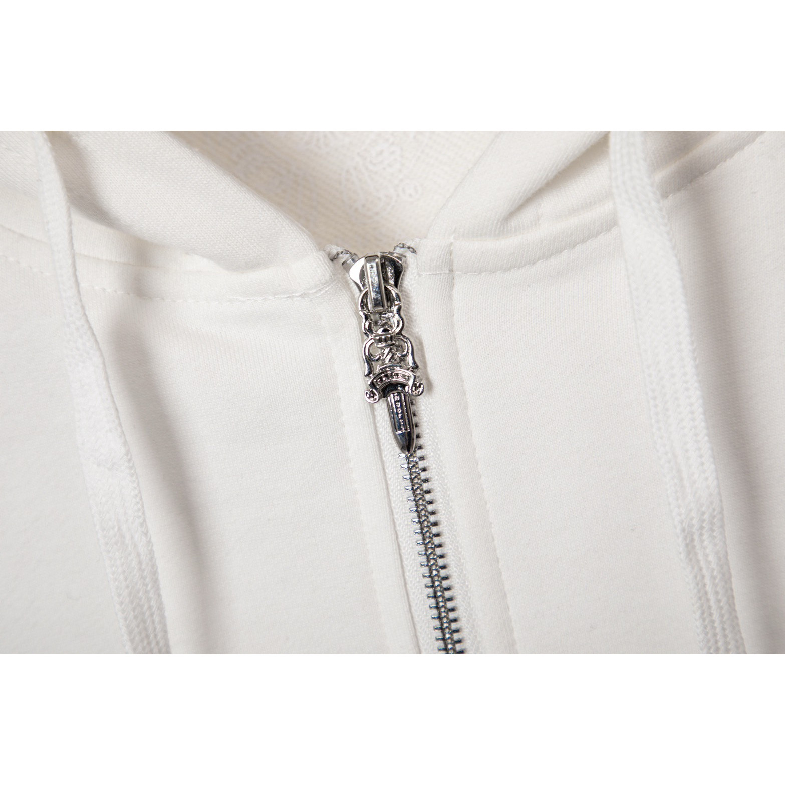 <p>CHROME HEARTS 梵文字母连帽外套(DZ82)(白色)</p>