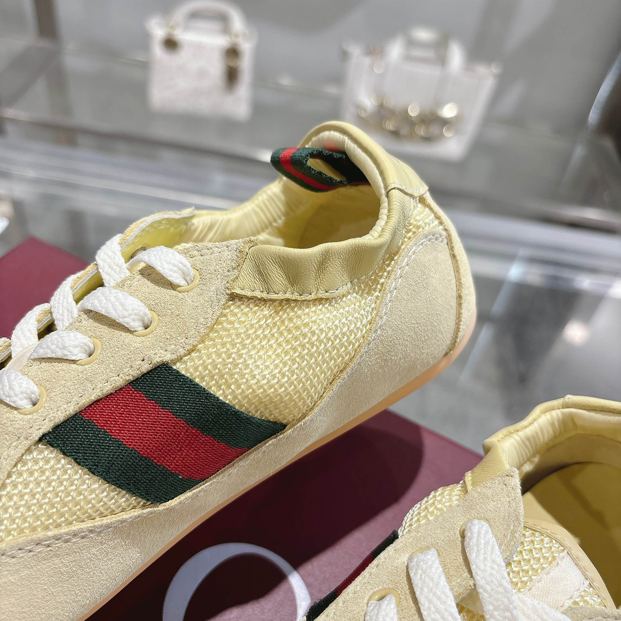 <p>GUCCI 橡筋鞋(米黃)</p>