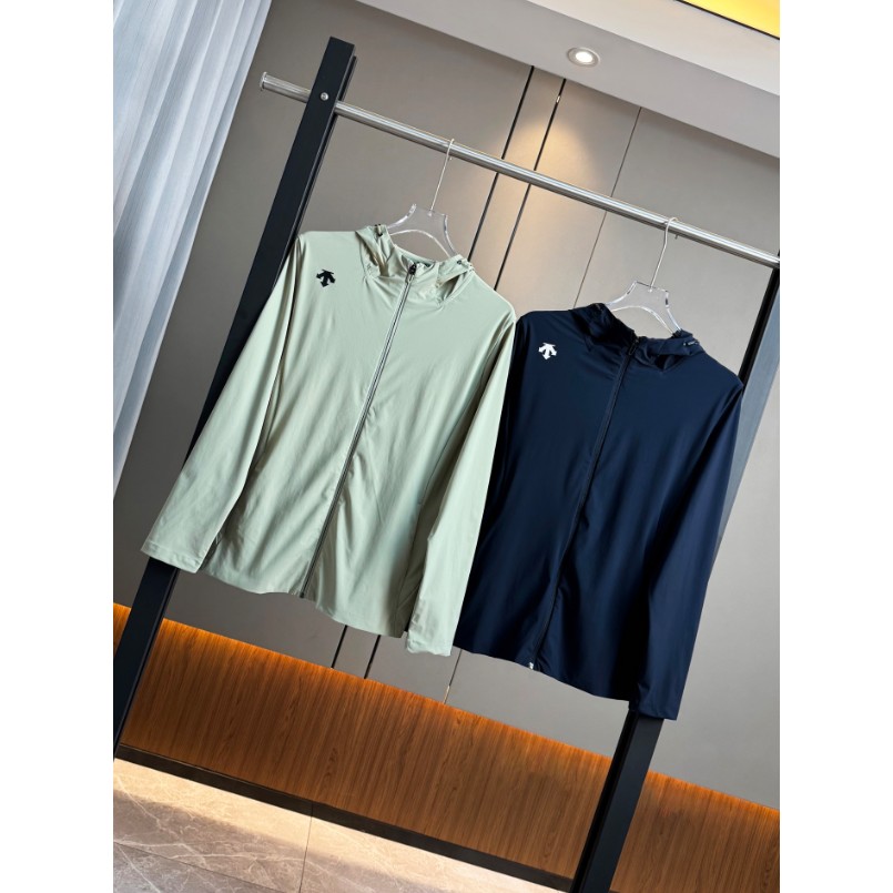 <p>DESCENTE 4D運動版型防曬外套</p>