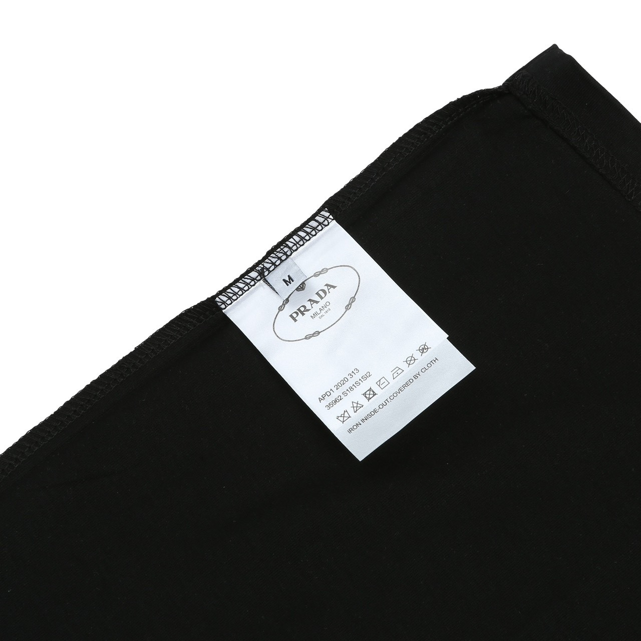 <p>PRADA Iogo绣花短袖T恤(黑)</p>