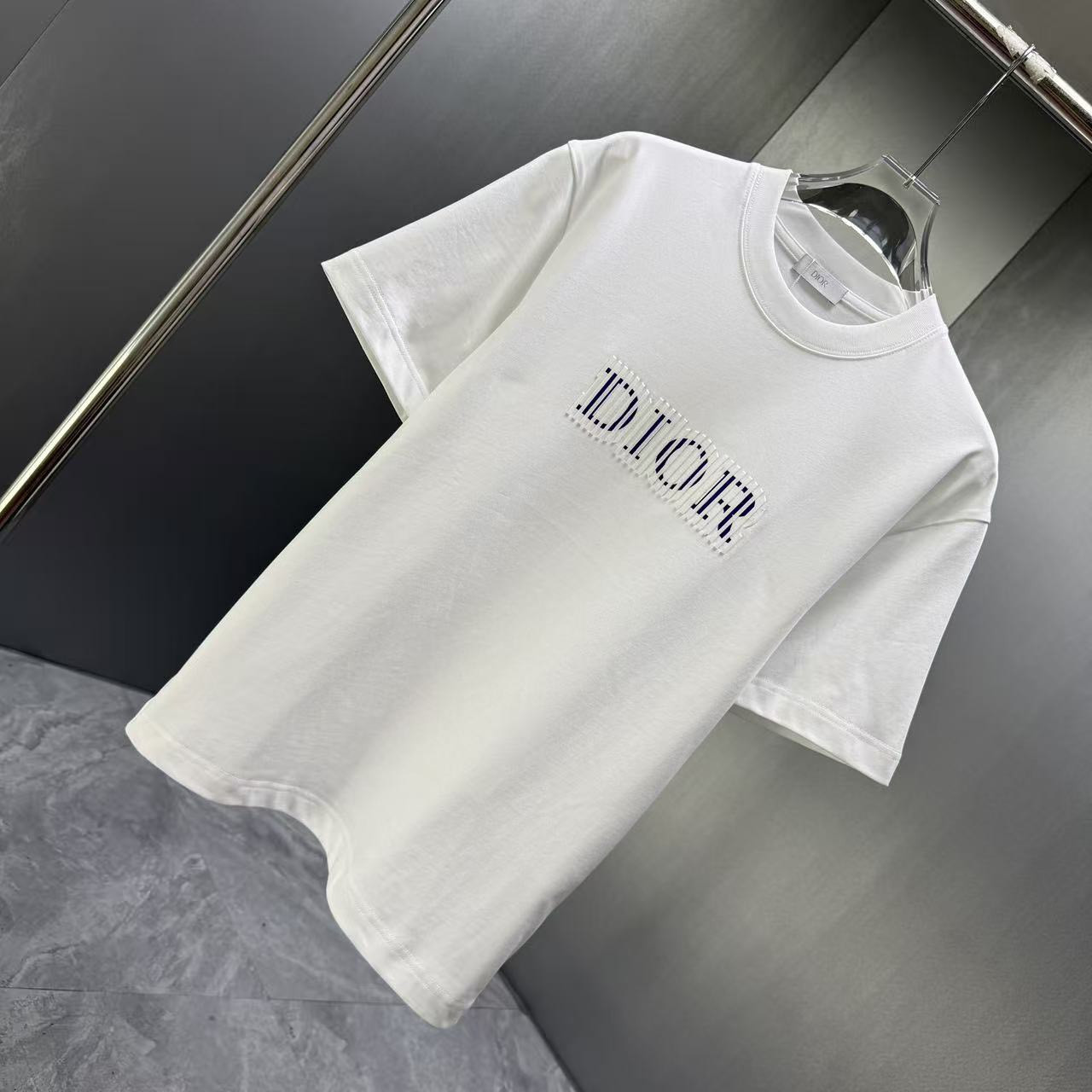 <p>DIOR 短袖T恤(白)</p>