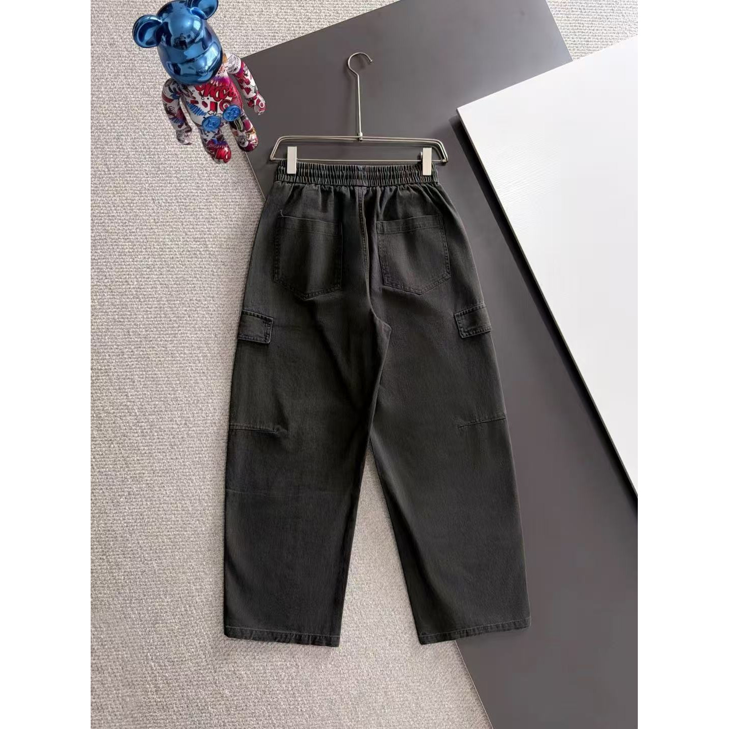 <p>MONCLER 夏季新款松紧带休闲裤(786888)</p>