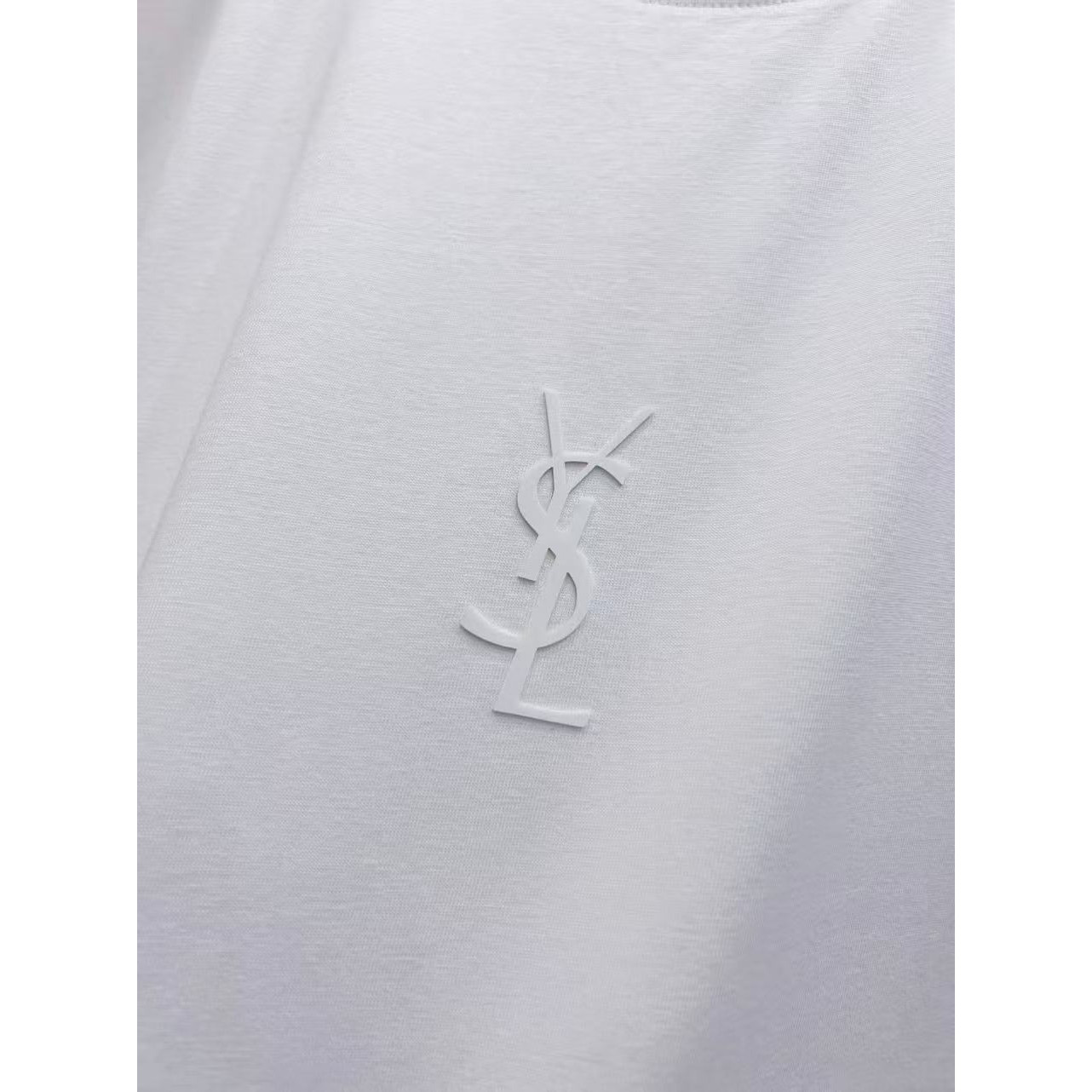 <p>YSL logo图案短袖(白)</p>