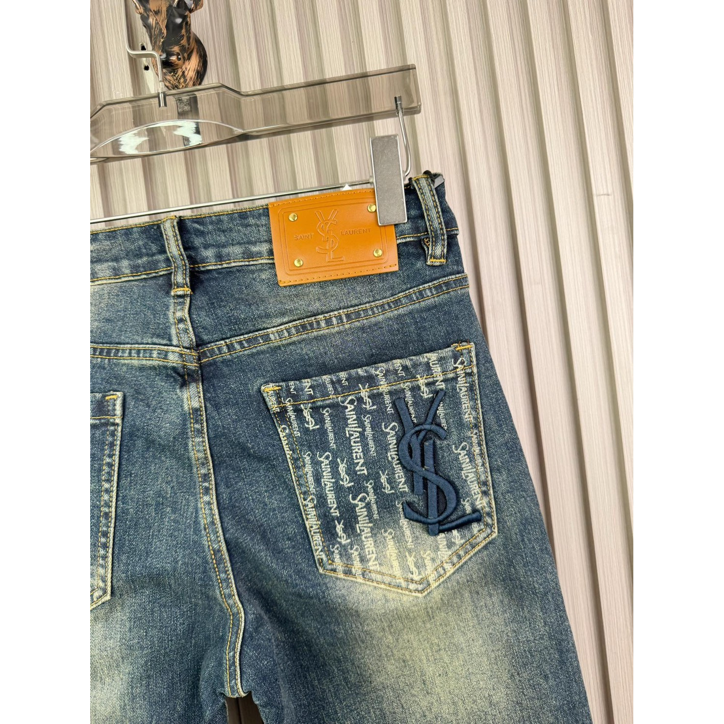 <p>YSL 休閒牛仔褲</p>