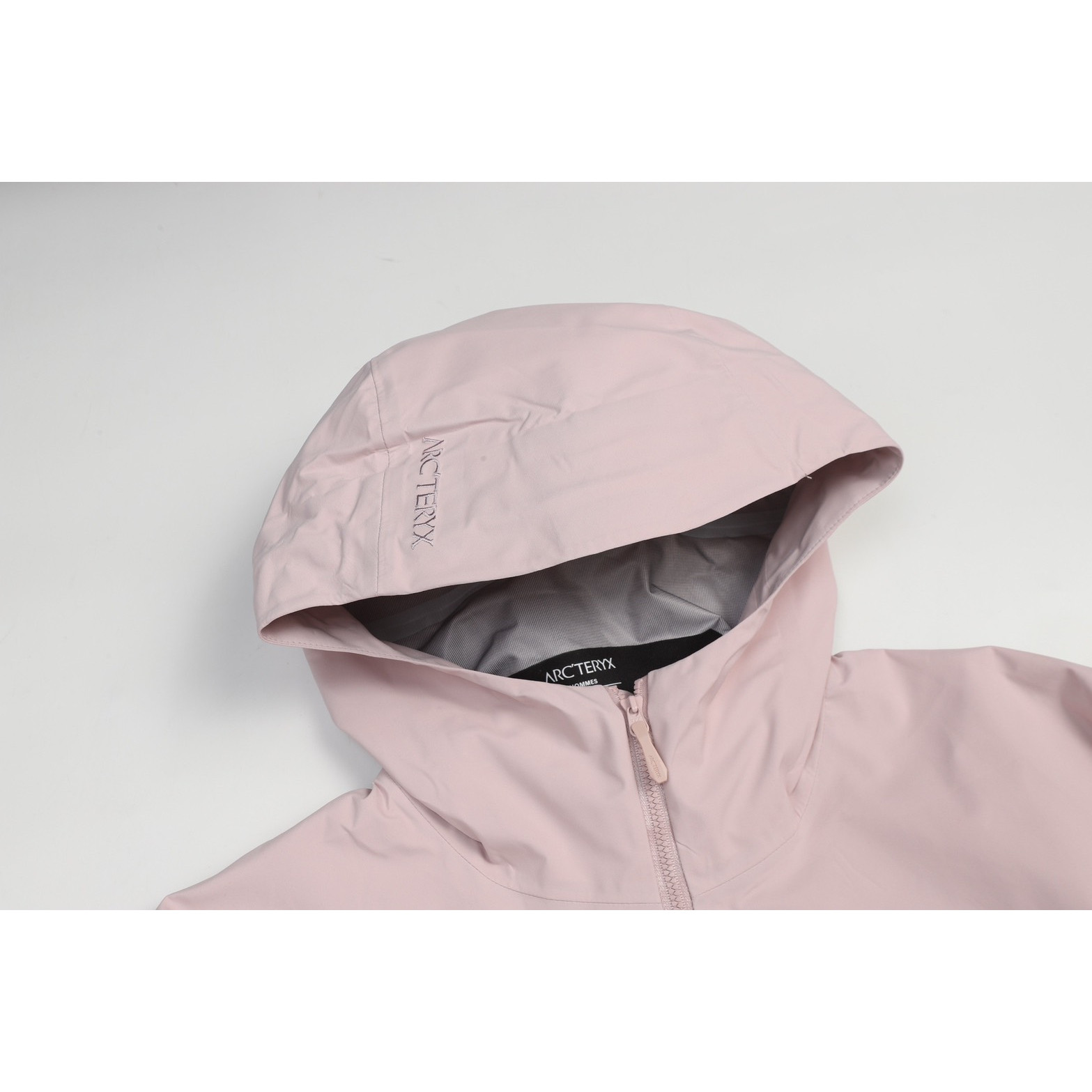 <p>ARC'TERYX Beta Jacket JK硬壳连帽冲锋衣(粉)</p>