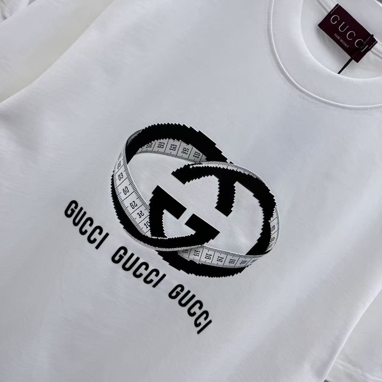 <p>GUCCI 圓領T恤</p>