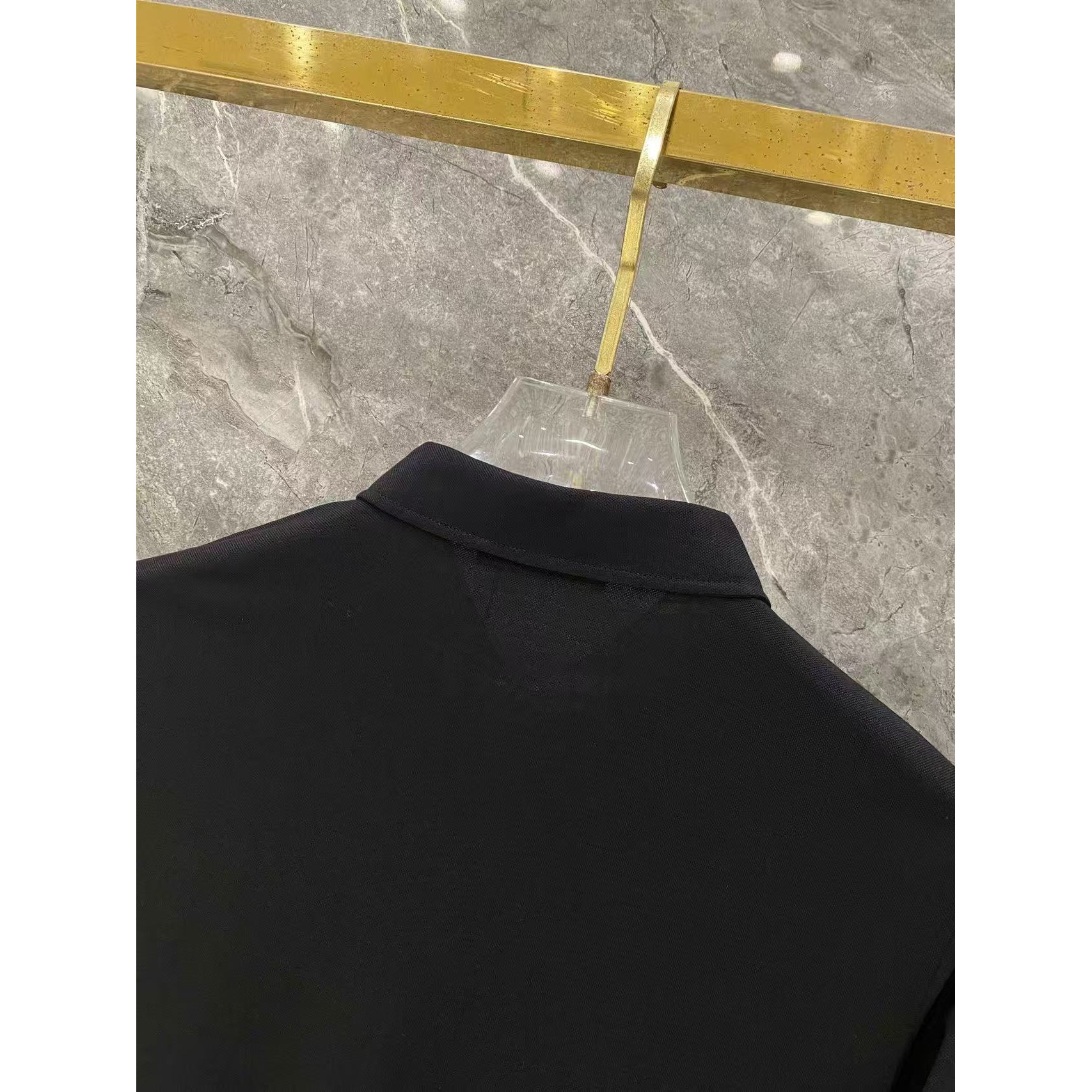 <p>Burberry 秋冬长袖Polo(782994)</p>