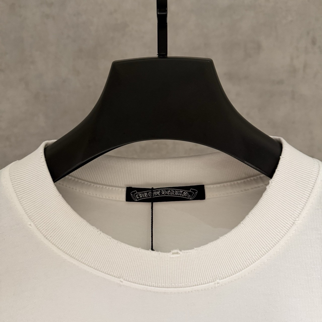 <p>CHROME HEARTS 长袖T恤(白B23)</p>