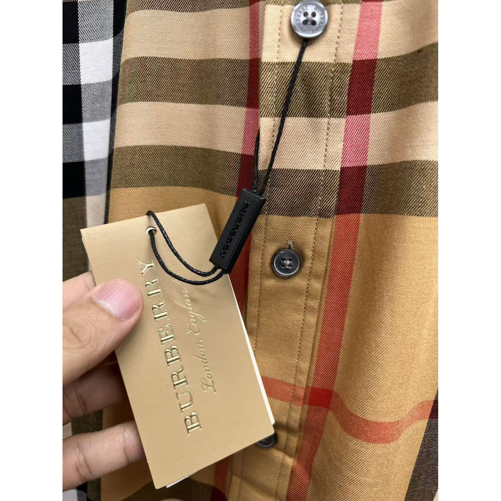 <p>Burberry 长袖衬衫(783232)</p>