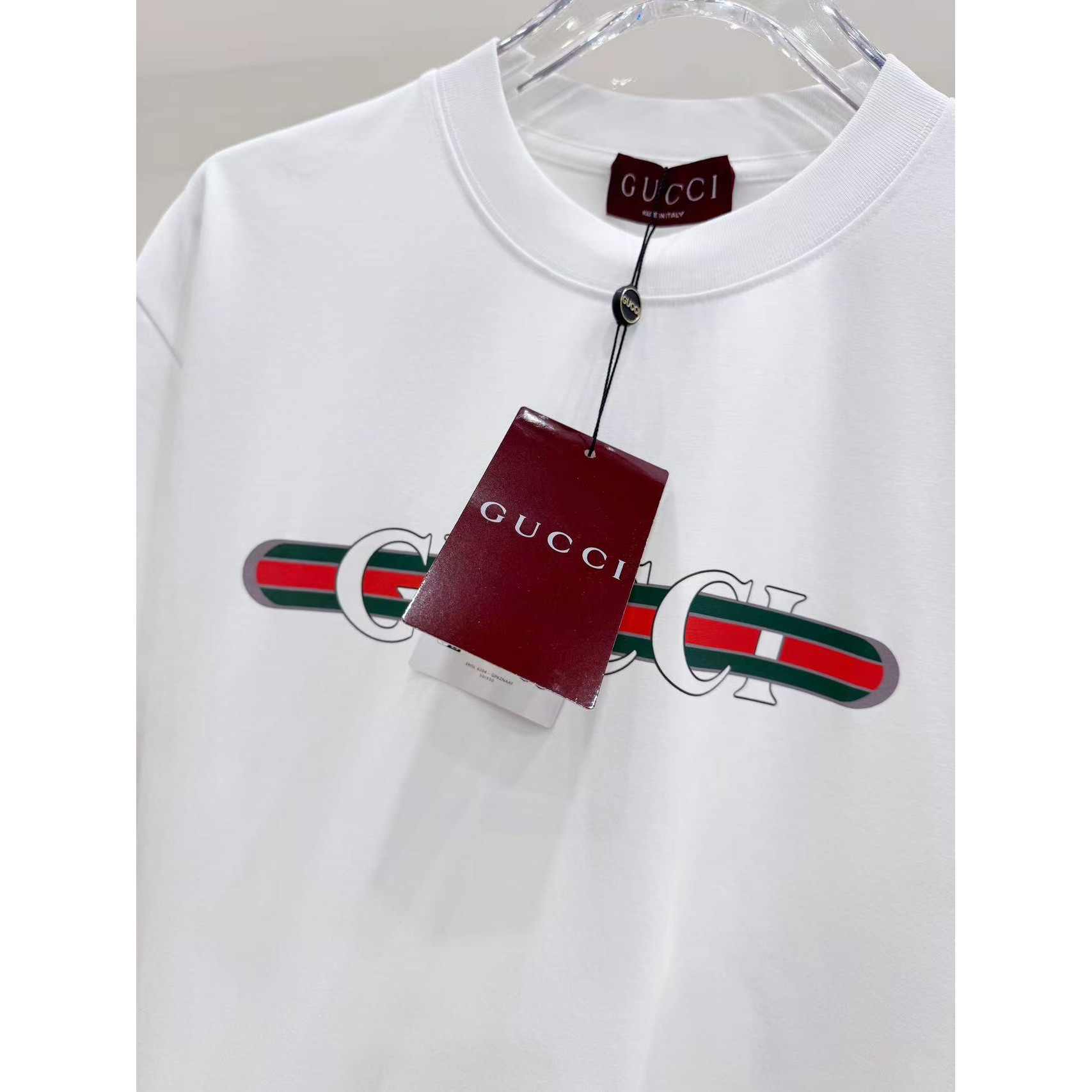 <p>&nbsp;GUCCI logo字母印花短袖T恤(白)&nbsp;</p>