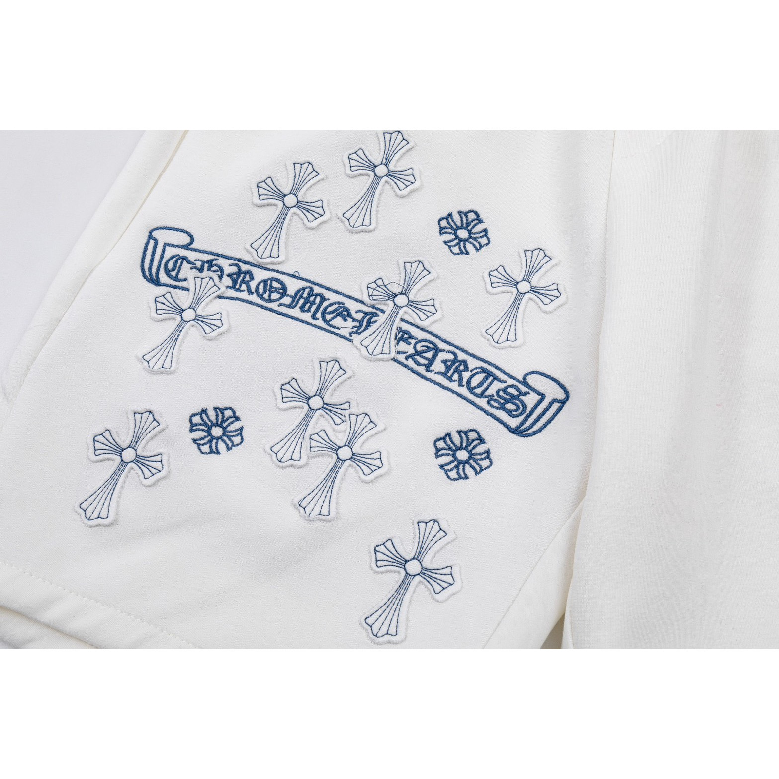 <p>CHROME HEARTS 休闲短裤(白)</p>