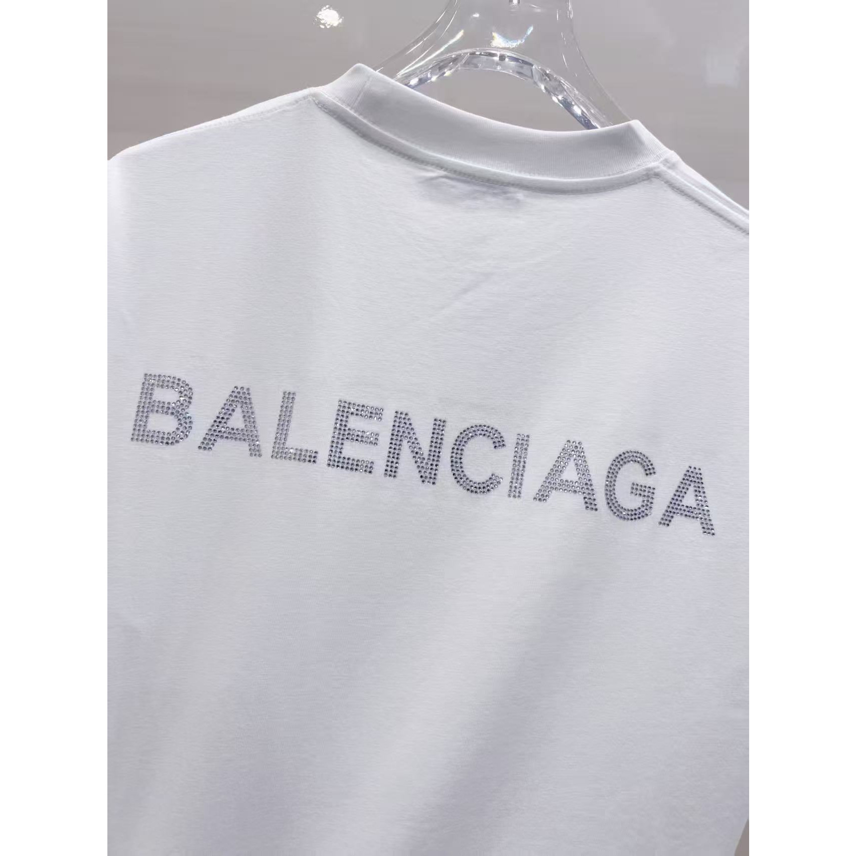 <p>Balenciaga&nbsp;短袖圆领T恤(白)</p>