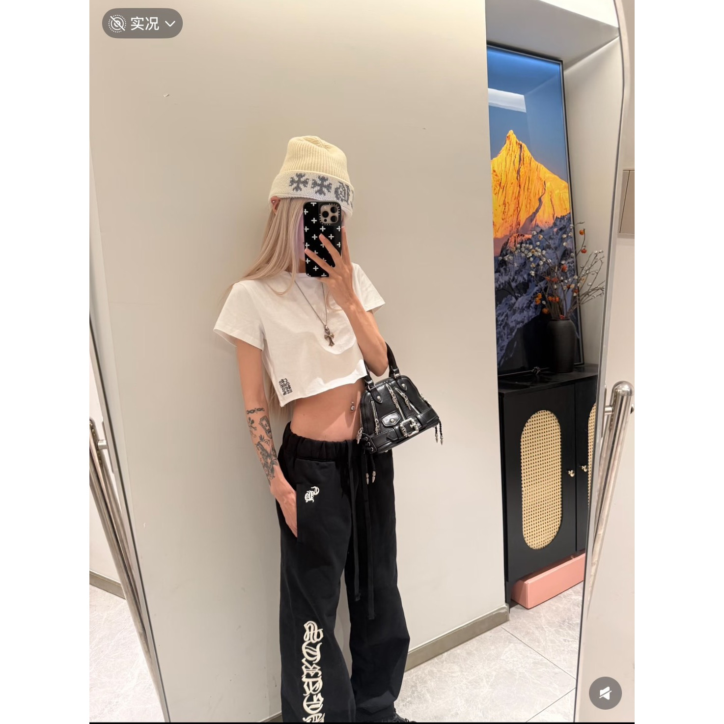 <p>CHROME HEARTS 梵文字母刺绣長裤</p>