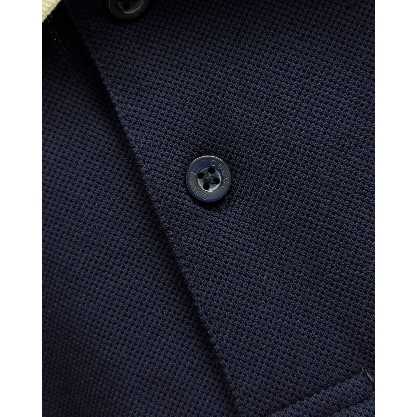 <p>GUCCI&nbsp;短袖翻领polo衫(藏青)</p>
