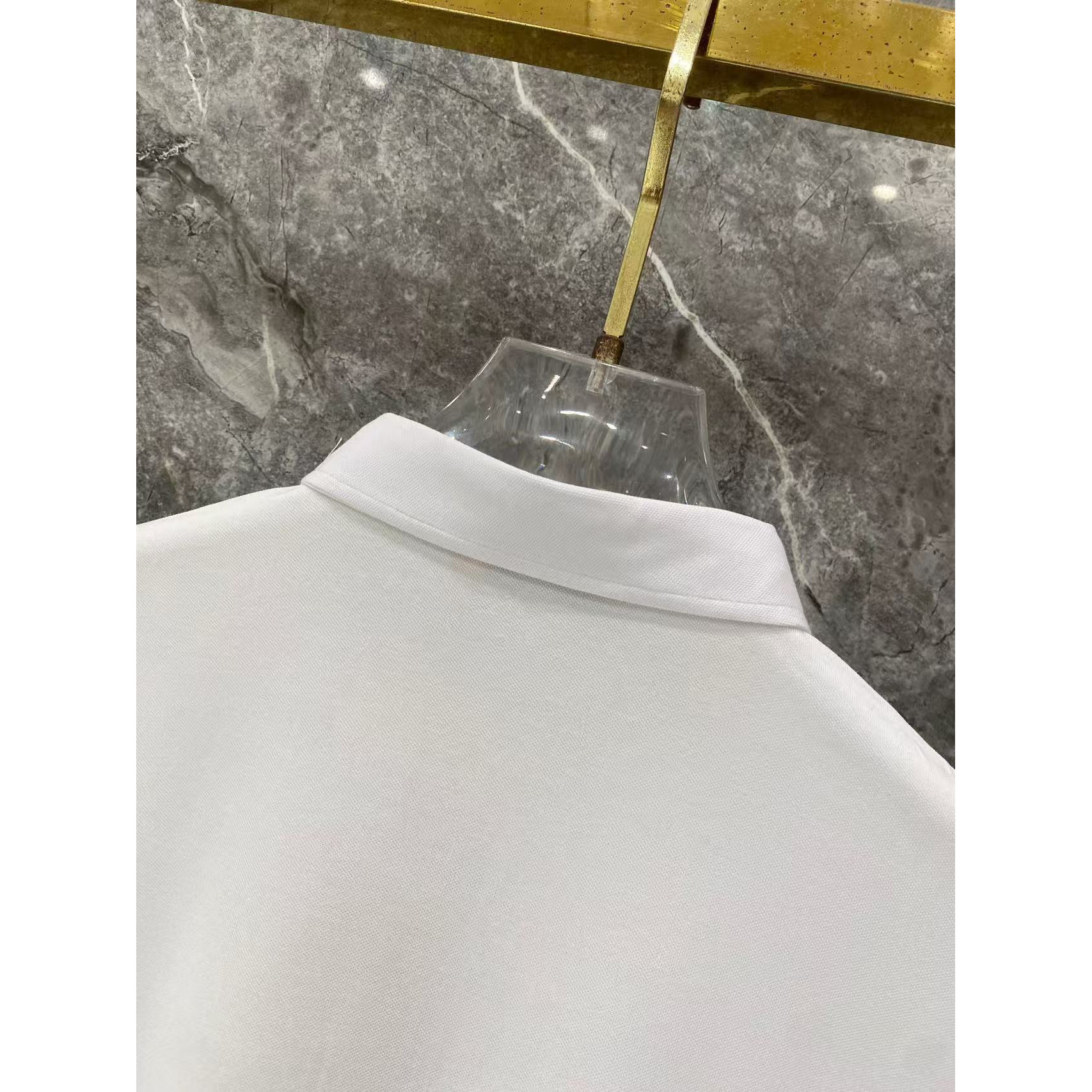 <p>Burberry 秋冬长袖Polo(782980)</p>