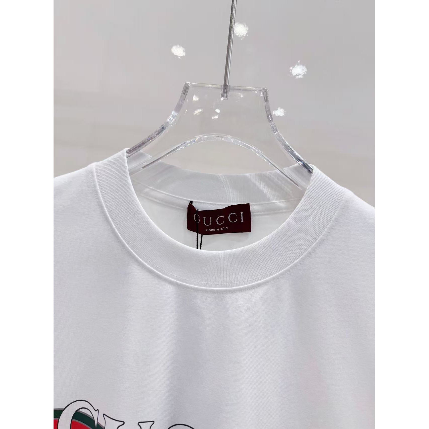 <p>&nbsp;GUCCI logo字母印花短袖T恤(白)&nbsp;</p>