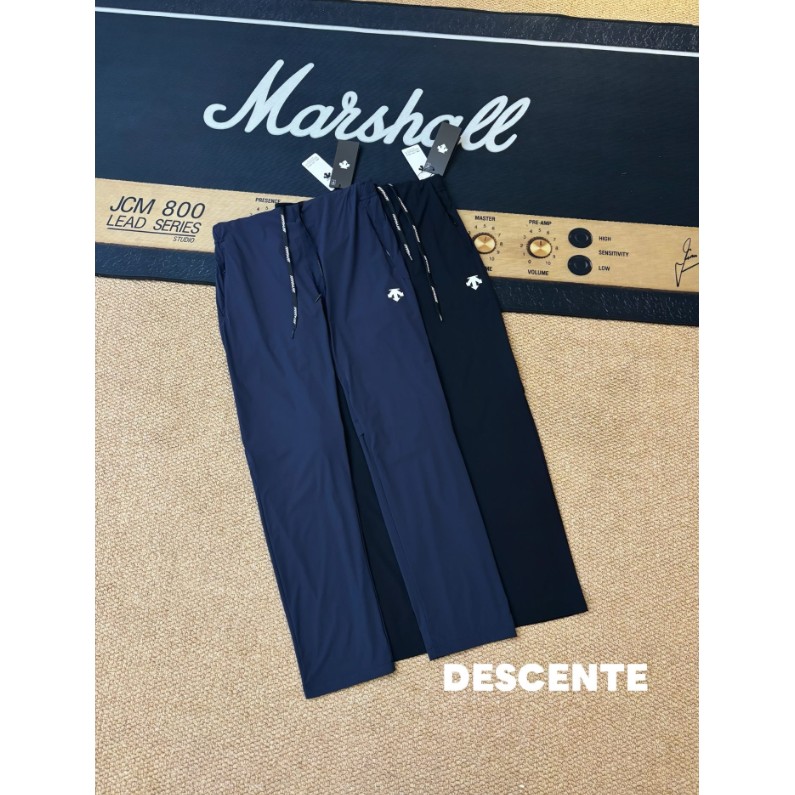 <p>DESCENTE 速乾休閒長褲</p>
