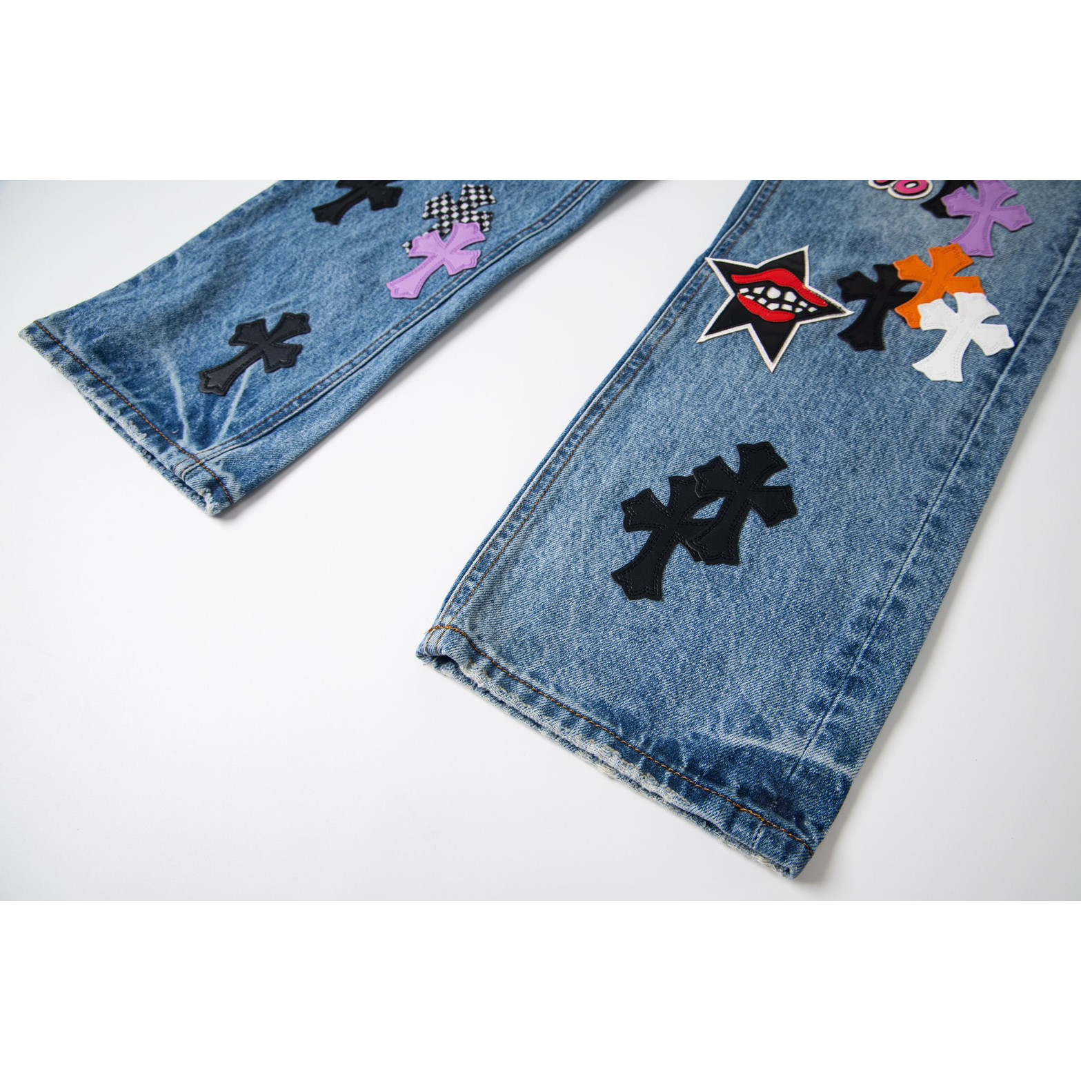 <p>CHROME HEARTS Sex章鱼牛仔裤(1759#)</p>